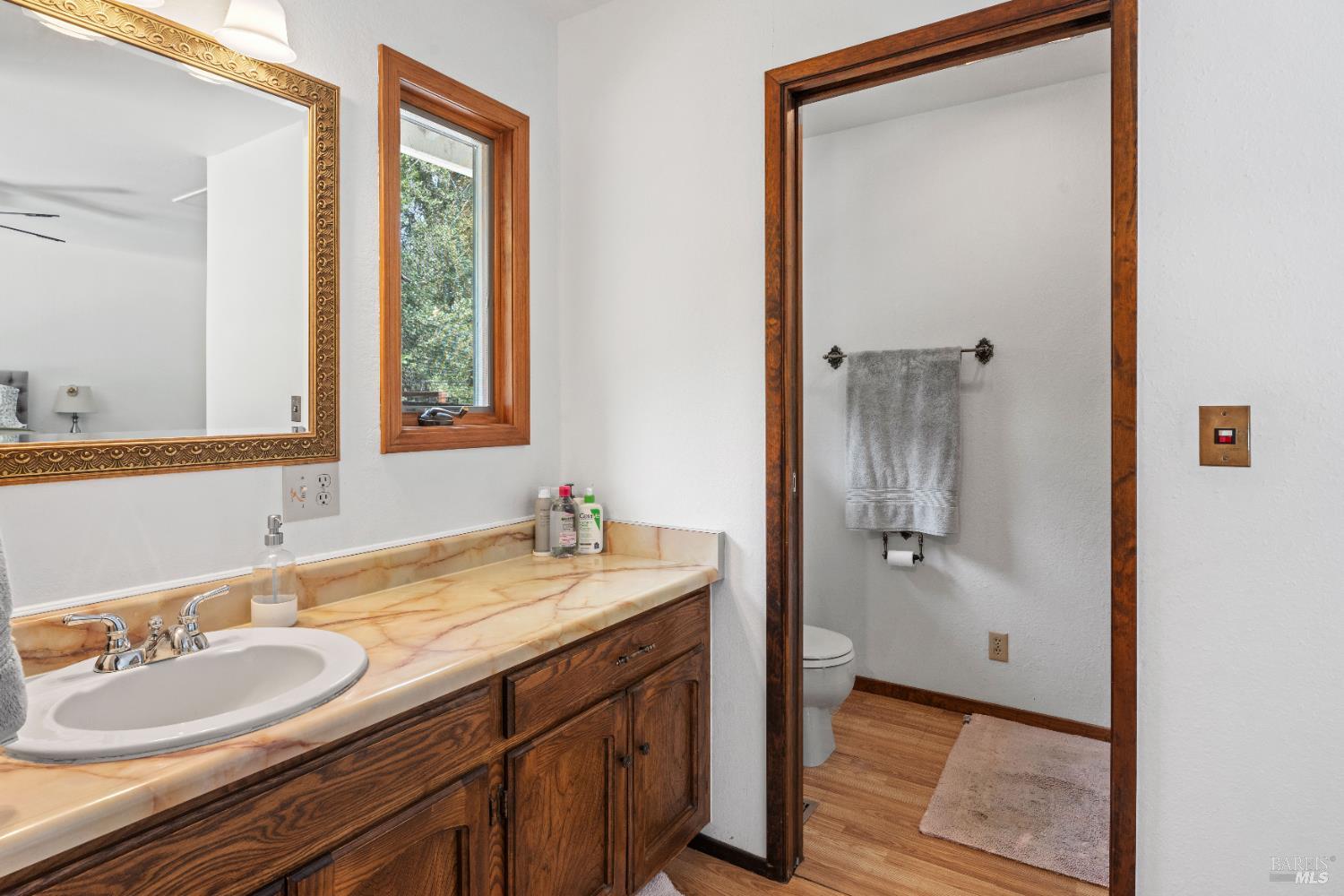 Detail Gallery Image 11 of 30 For 9510 W Side Potter Valley Rd, Potter Valley,  CA 95469 - 3 Beds | 2 Baths