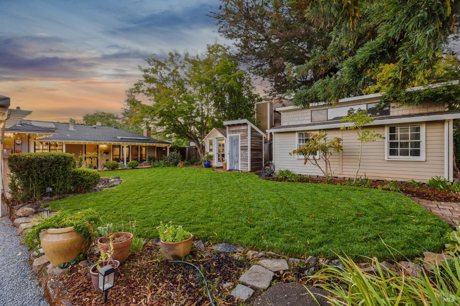 Detail Gallery Image 5 of 51 For 770 Eucalyptus Ave, Novato,  CA 94947 - 3 Beds | 2 Baths