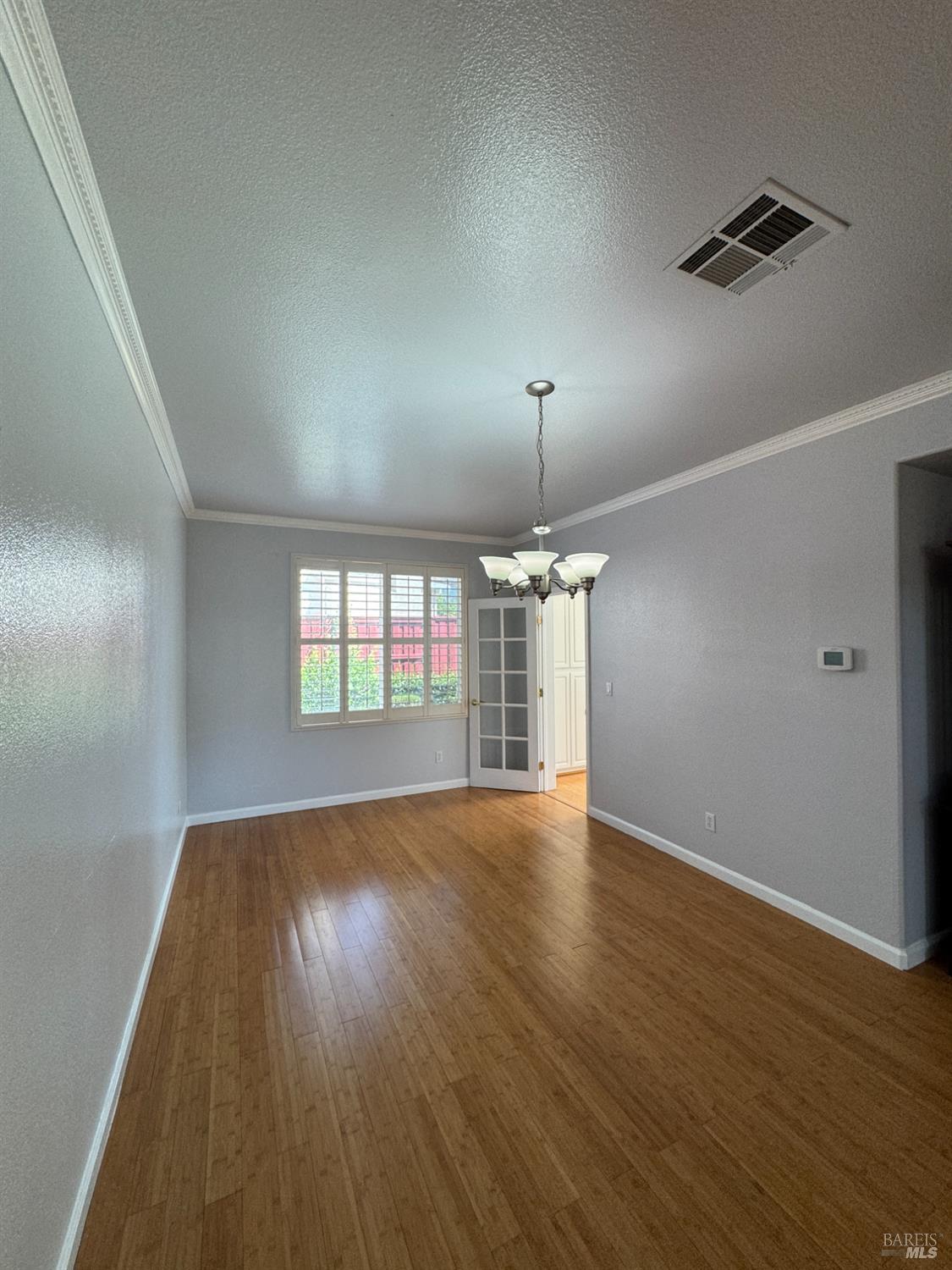 Detail Gallery Image 14 of 58 For 3330 Harbor Moon Ct, Vallejo,  CA 94591 - 5 Beds | 3 Baths