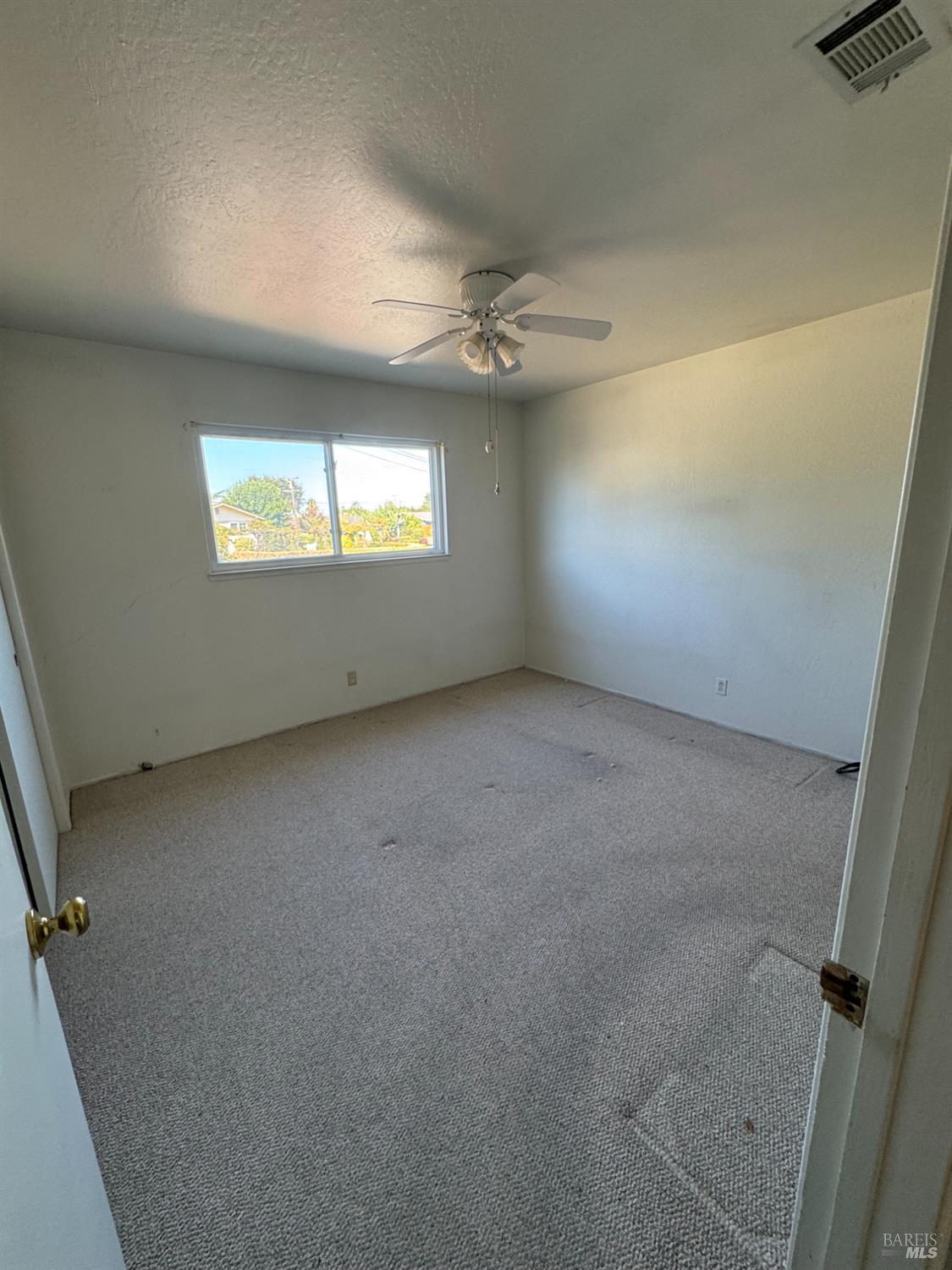 Detail Gallery Image 16 of 45 For 2040 Las Lomas Ct, Concord,  CA 94519 - 3 Beds | 2 Baths