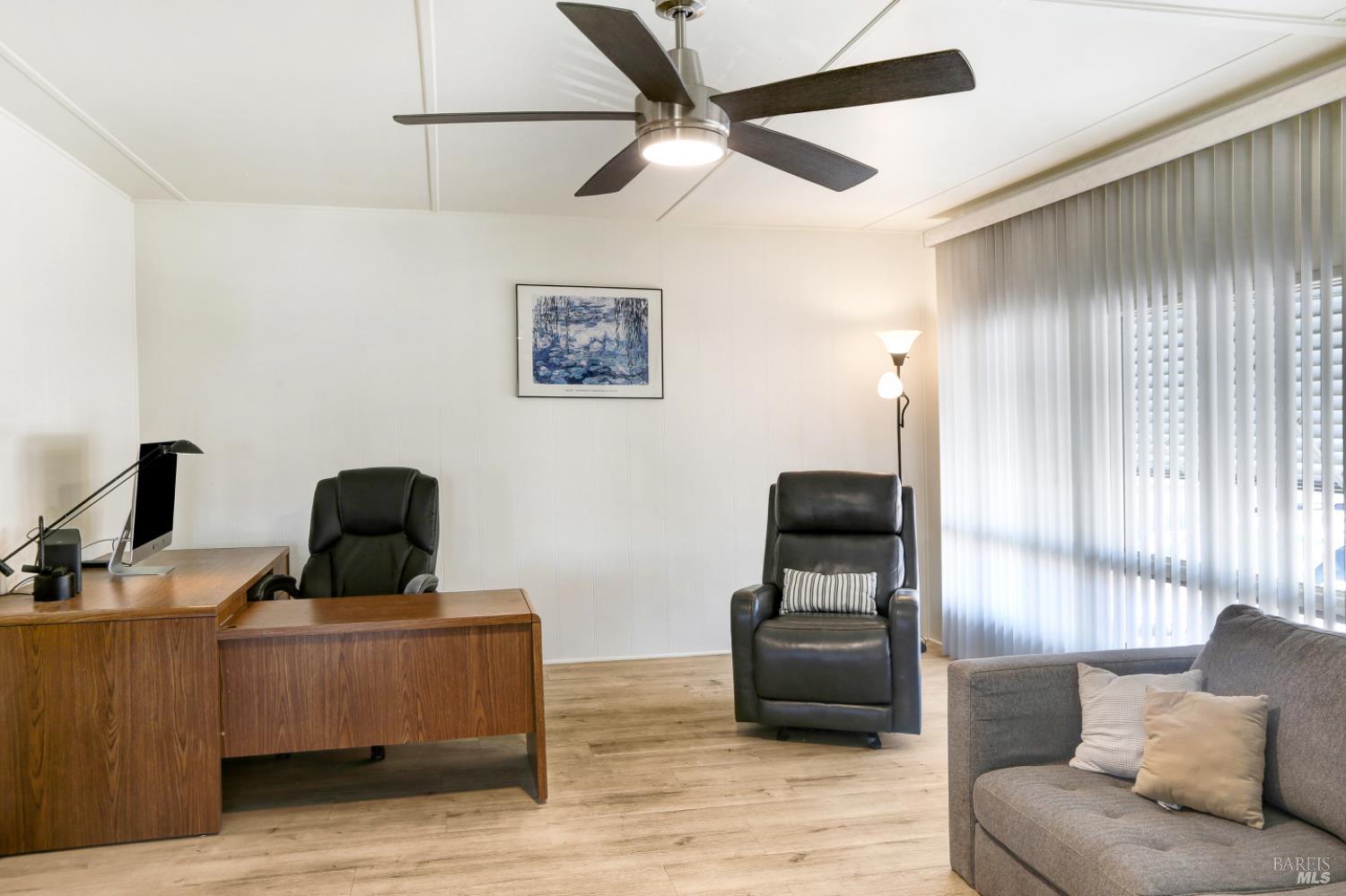 Detail Gallery Image 10 of 22 For 236 Reed Cir, Napa,  CA 94558 - 2 Beds | 2 Baths