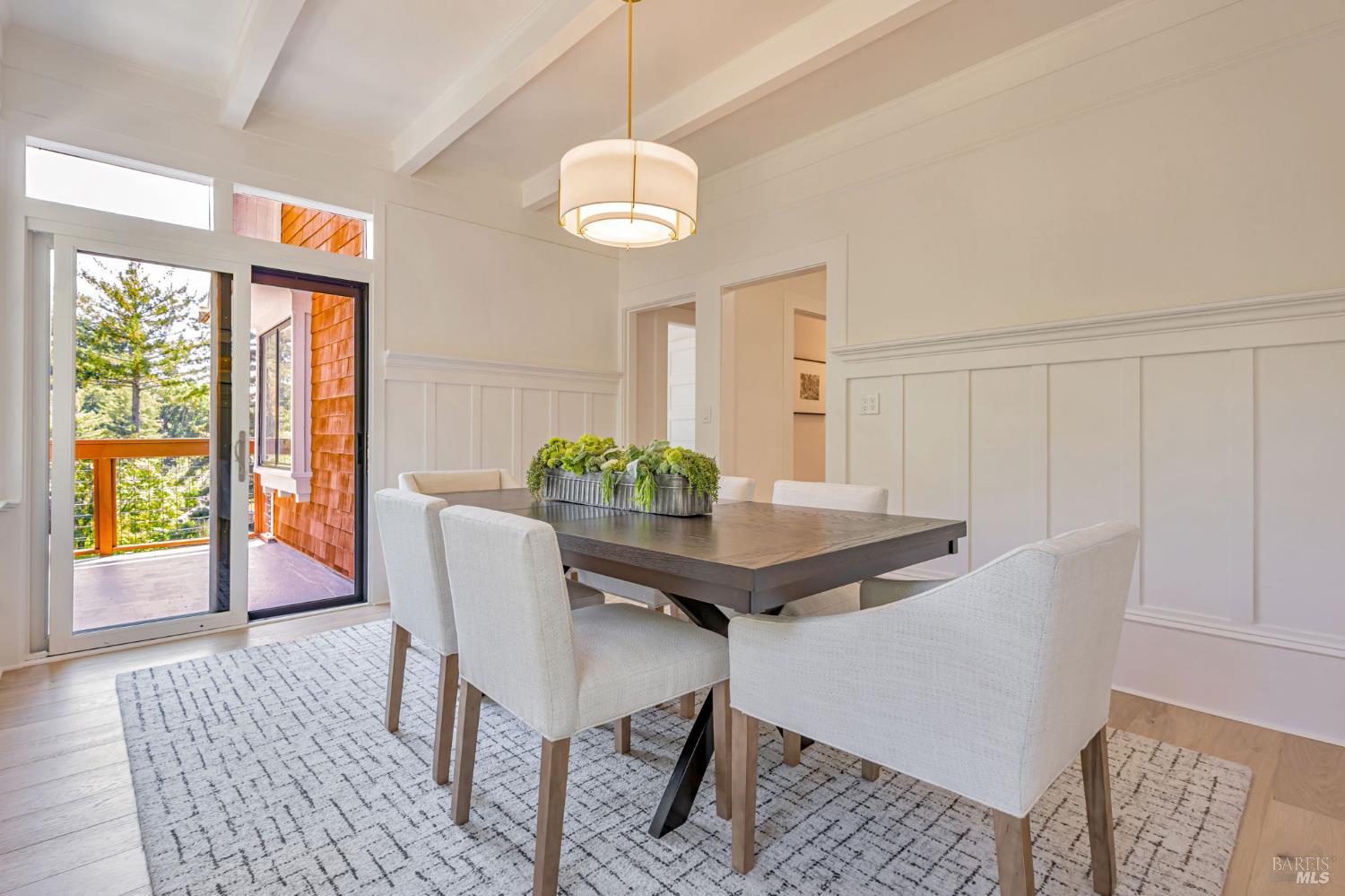 Detail Gallery Image 13 of 37 For 47 Coronet Ave, Mill Valley,  CA 94941 - 5 Beds | 4 Baths