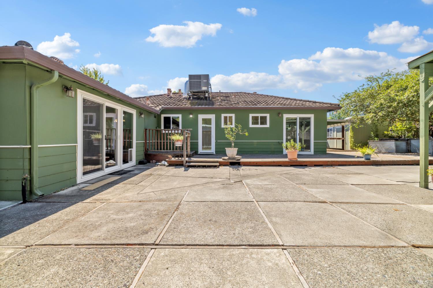 Detail Gallery Image 31 of 43 For 3767 Texas Dr, Santa Rosa,  CA 95405 - 3 Beds | 1/1 Baths
