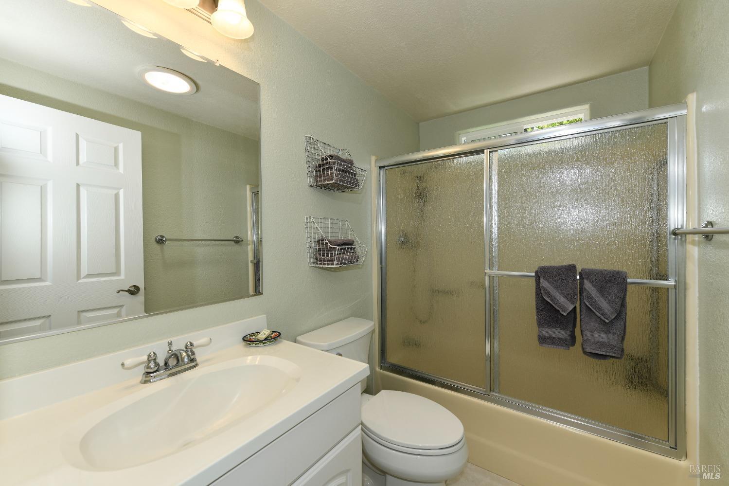 Detail Gallery Image 20 of 35 For 4 La Canada Ct, Saint Helena,  CA 94574 - 2 Beds | 2 Baths