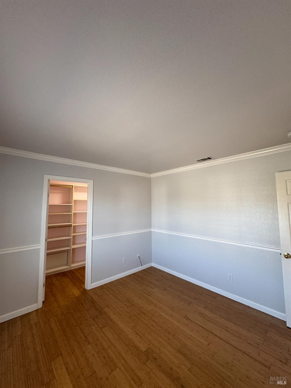 Detail Gallery Image 33 of 58 For 3330 Harbor Moon Ct, Vallejo,  CA 94591 - 5 Beds | 3 Baths