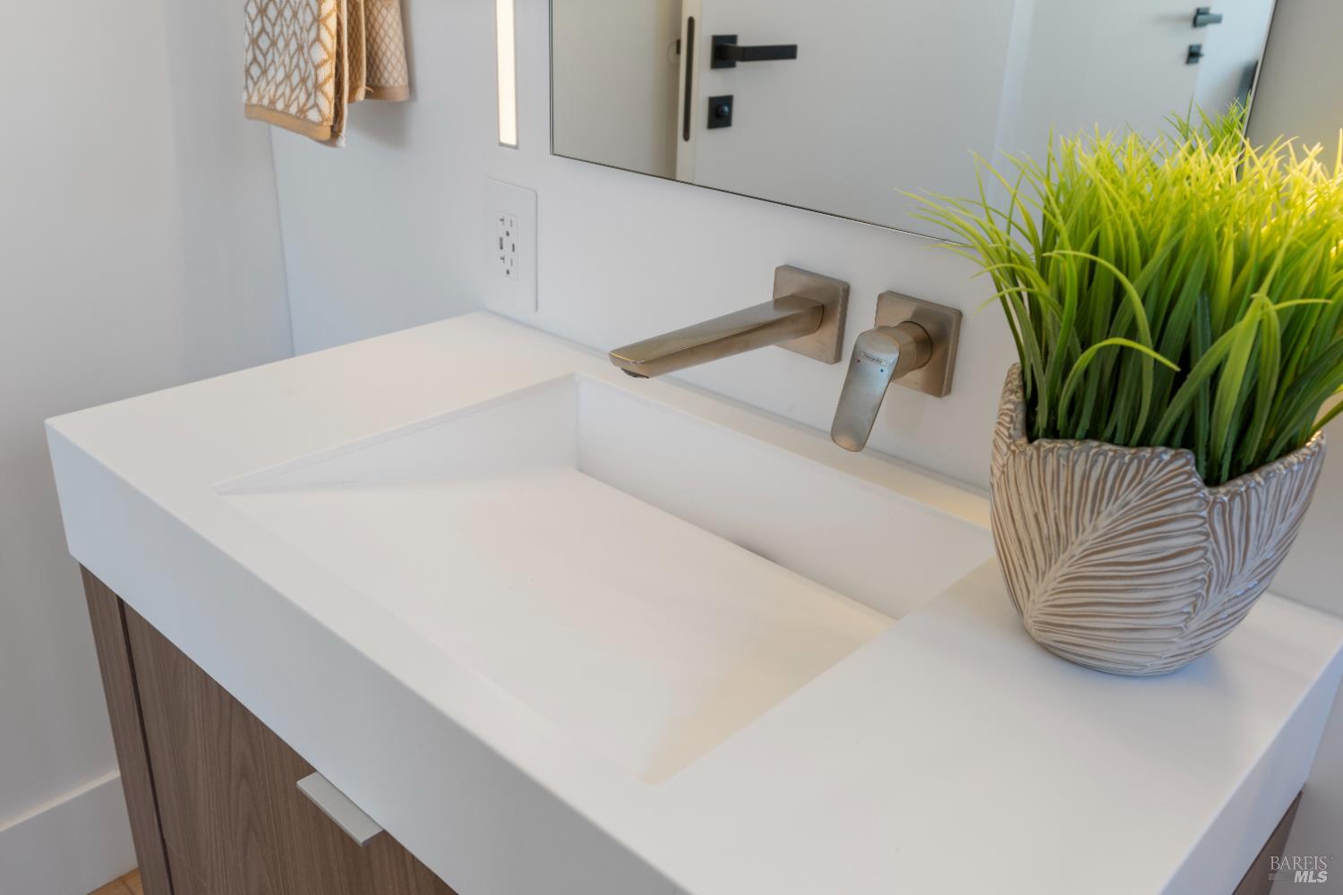 Detail Gallery Image 22 of 26 For 3615 Crown Hill Dr, Santa Rosa,  CA 95404 - 5 Beds | 3/1 Baths