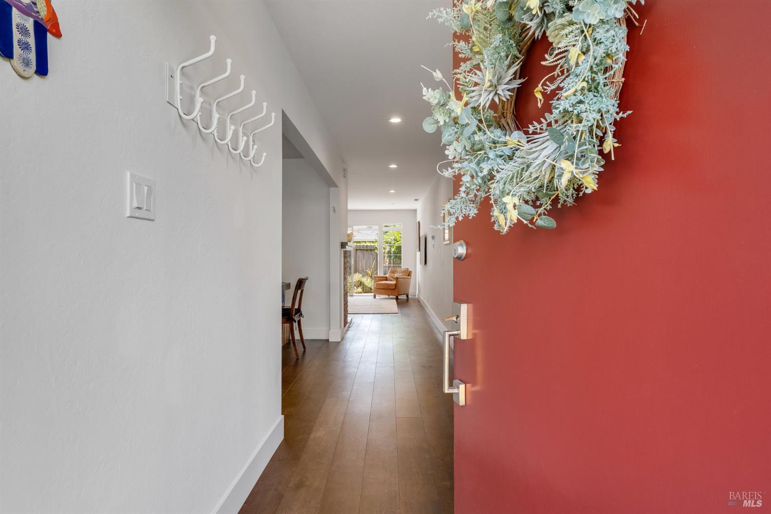 Detail Gallery Image 1 of 27 For 921 1st St, Sonoma,  CA 95476 - 2 Beds | 2 Baths