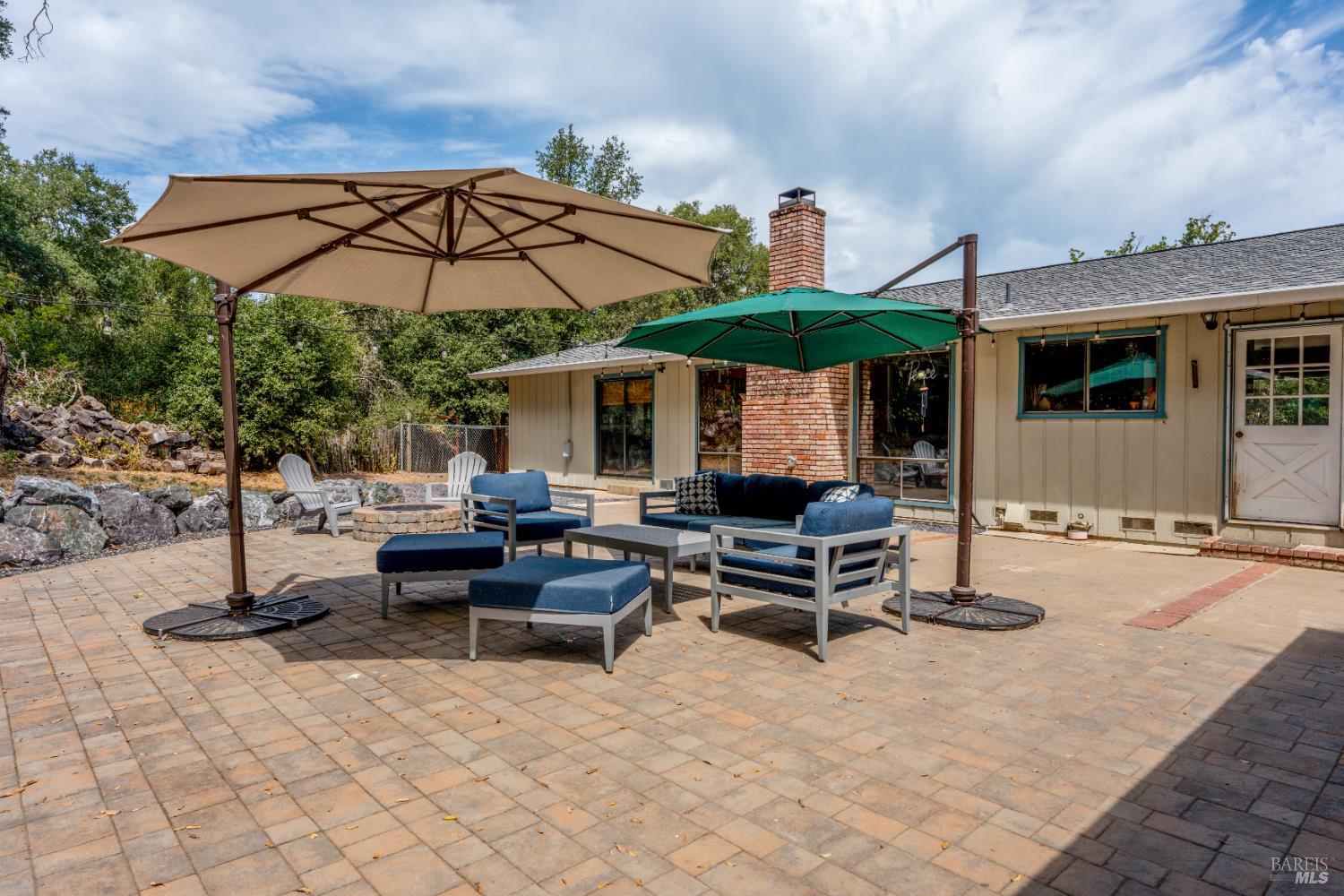 Detail Gallery Image 18 of 30 For 9510 W Side Potter Valley Rd, Potter Valley,  CA 95469 - 3 Beds | 2 Baths