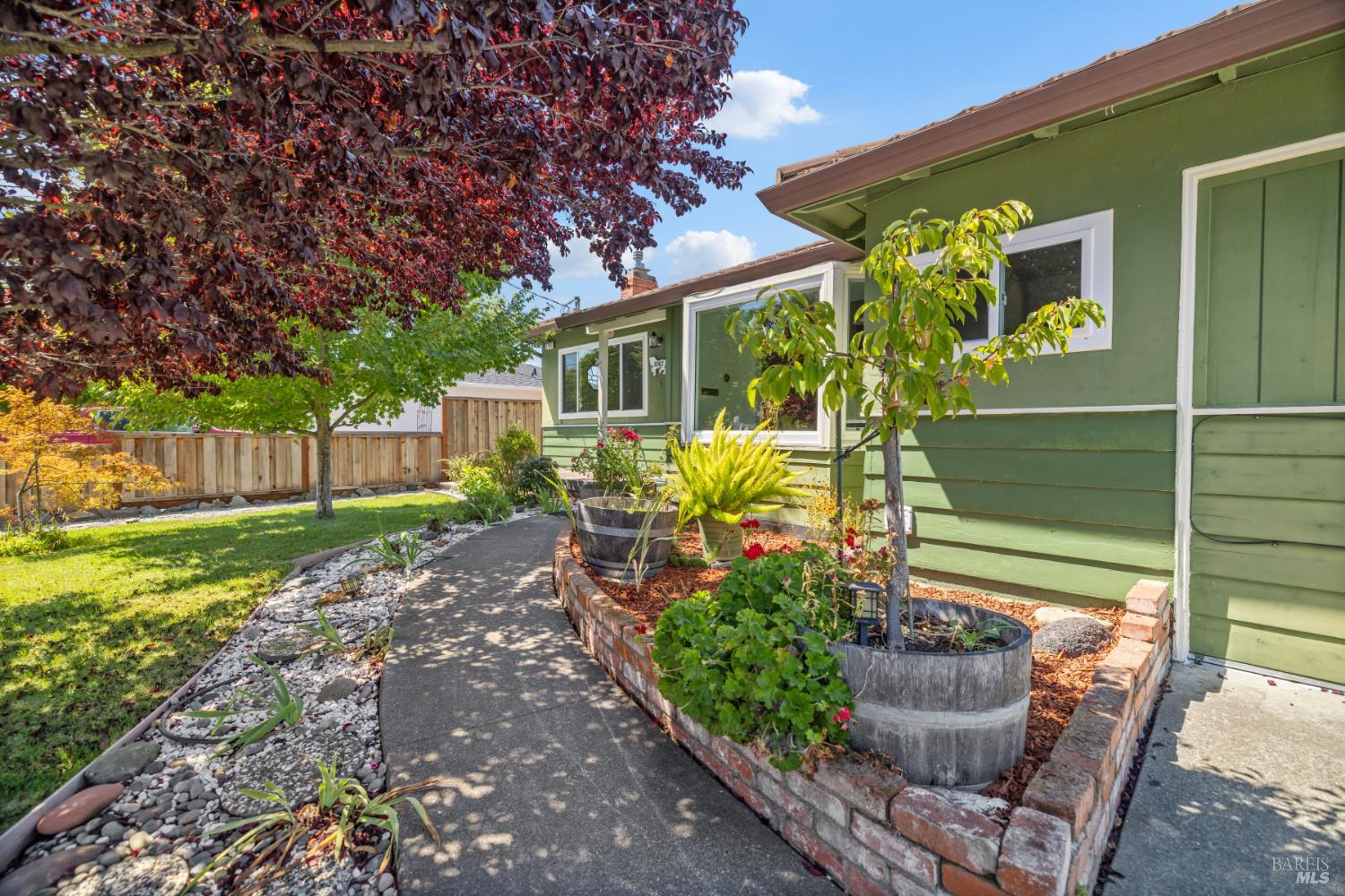 Detail Gallery Image 38 of 43 For 3767 Texas Dr, Santa Rosa,  CA 95405 - 3 Beds | 1/1 Baths