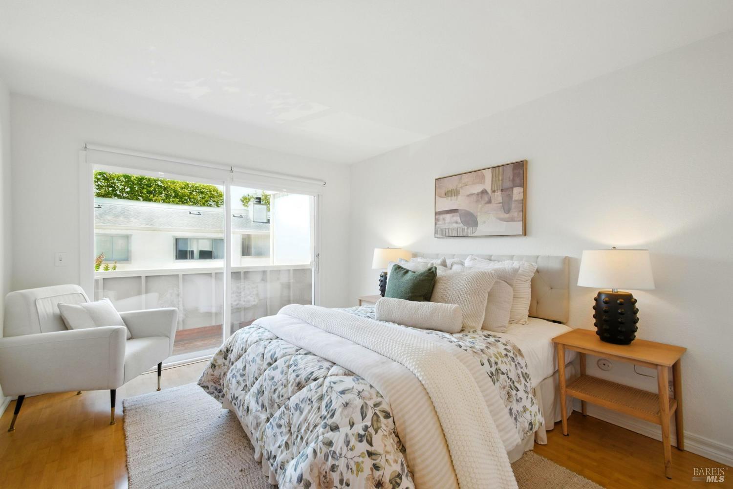 Detail Gallery Image 18 of 38 For 433 Enterprise Dr, Rohnert Park,  CA 94928 - 3 Beds | 2/1 Baths