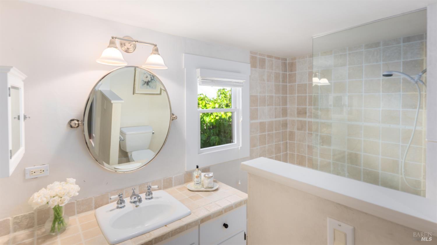 Detail Gallery Image 23 of 46 For 1711 Tainter St, Saint Helena,  CA 94574 - 4 Beds | 4/1 Baths