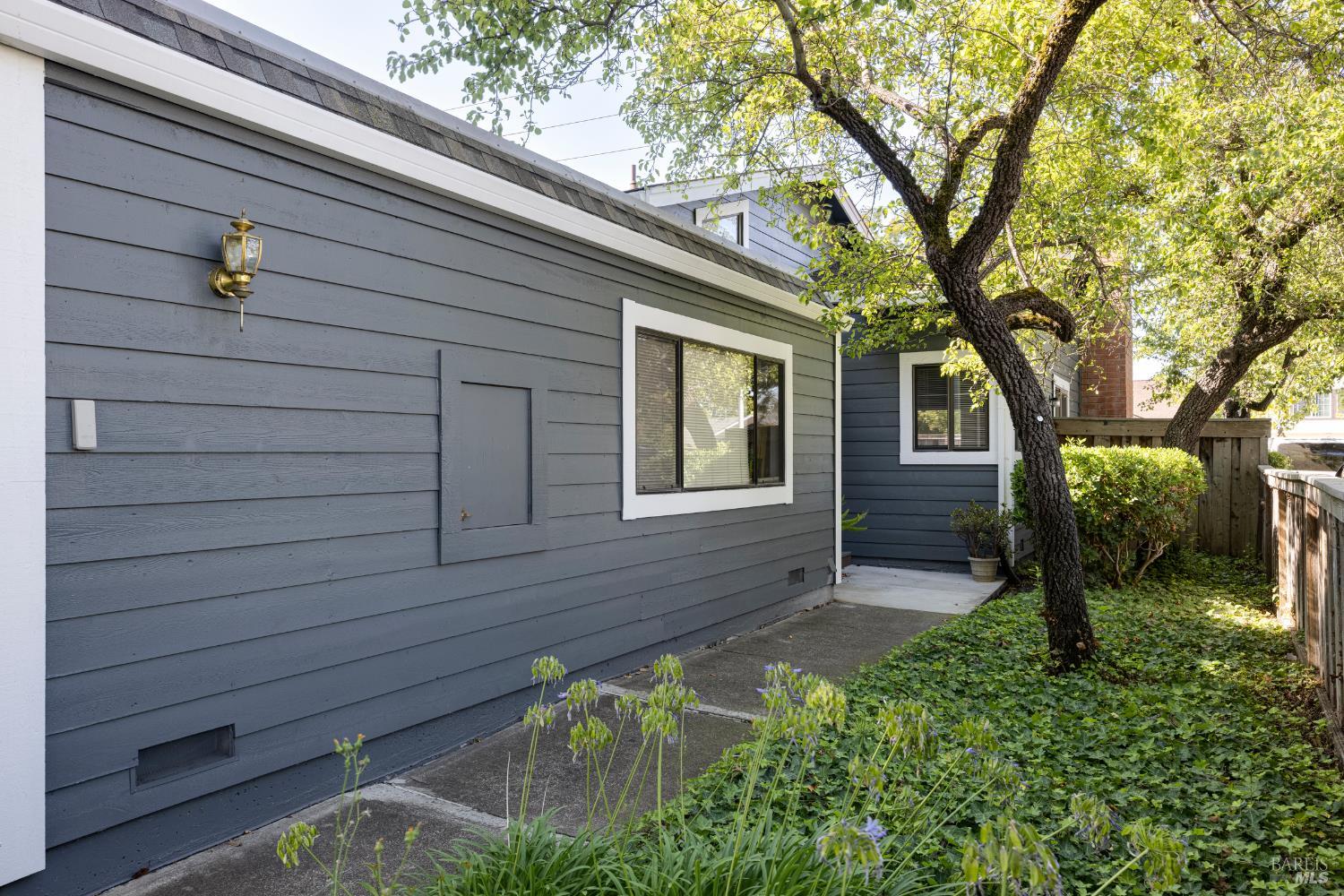 Detail Gallery Image 38 of 43 For 601 Marylyn Cir, Petaluma,  CA 94954 - 3 Beds | 2 Baths