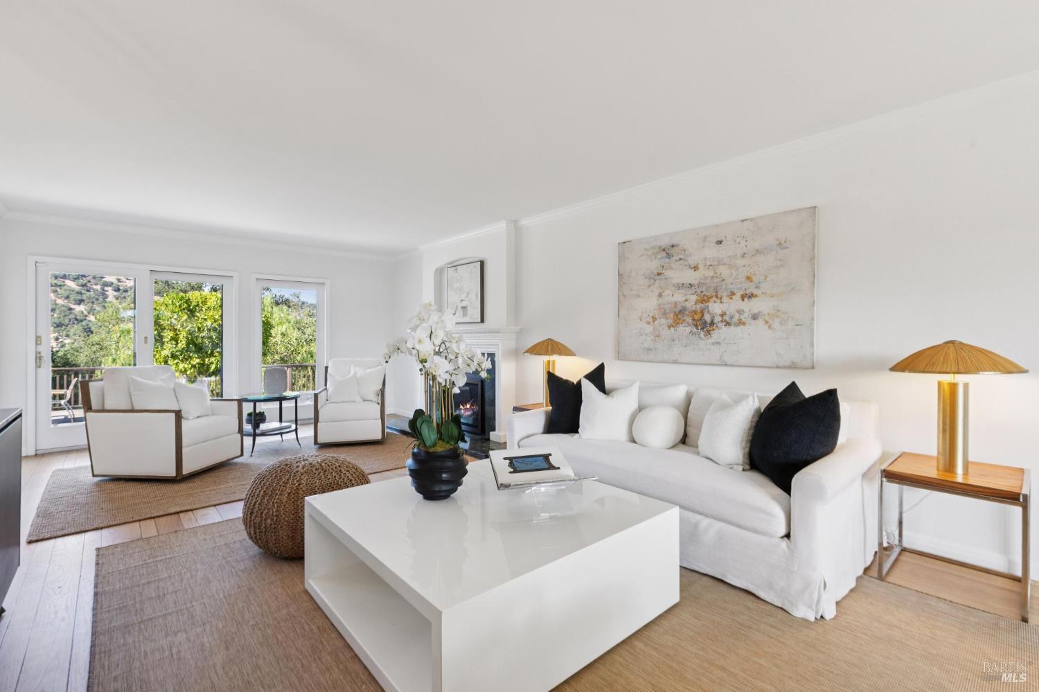 Detail Gallery Image 2 of 58 For 467 Cedar Hill Dr, San Rafael,  CA 94903 - 5 Beds | 3 Baths
