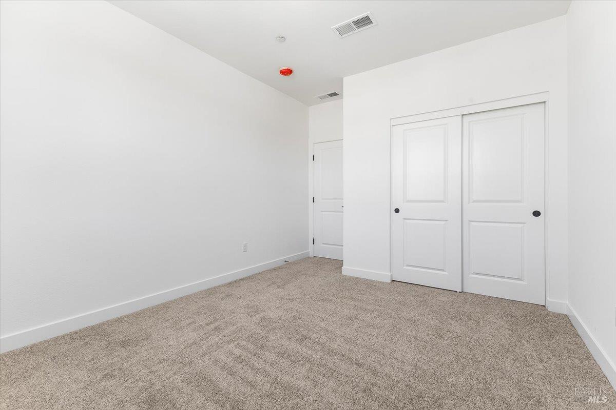 Detail Gallery Image 23 of 31 For 7305 Willowglen Dr, Rohnert Park,  CA 94928 - 4 Beds | 3/1 Baths