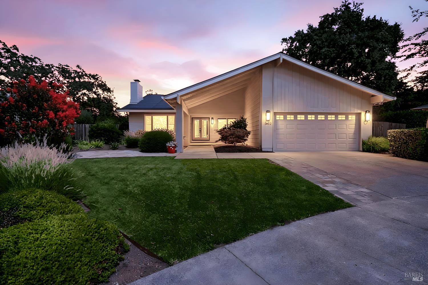 Detail Gallery Image 56 of 63 For 8862 Oak Trail Pl, Santa Rosa,  CA 95409 - 2 Beds | 2 Baths