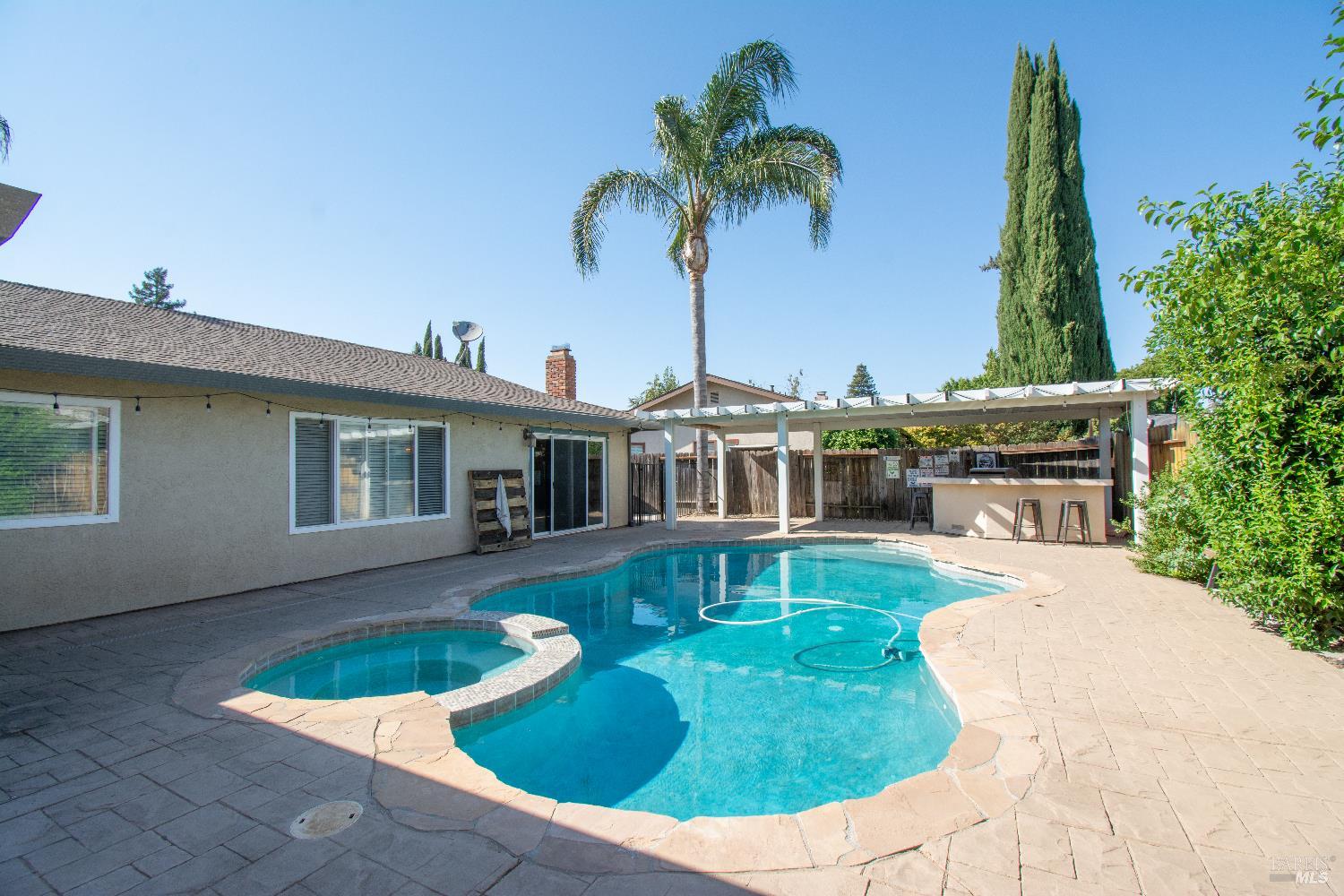 Detail Gallery Image 35 of 46 For 255 Alderglen Dr, Dixon,  CA 95620 - 4 Beds | 2 Baths