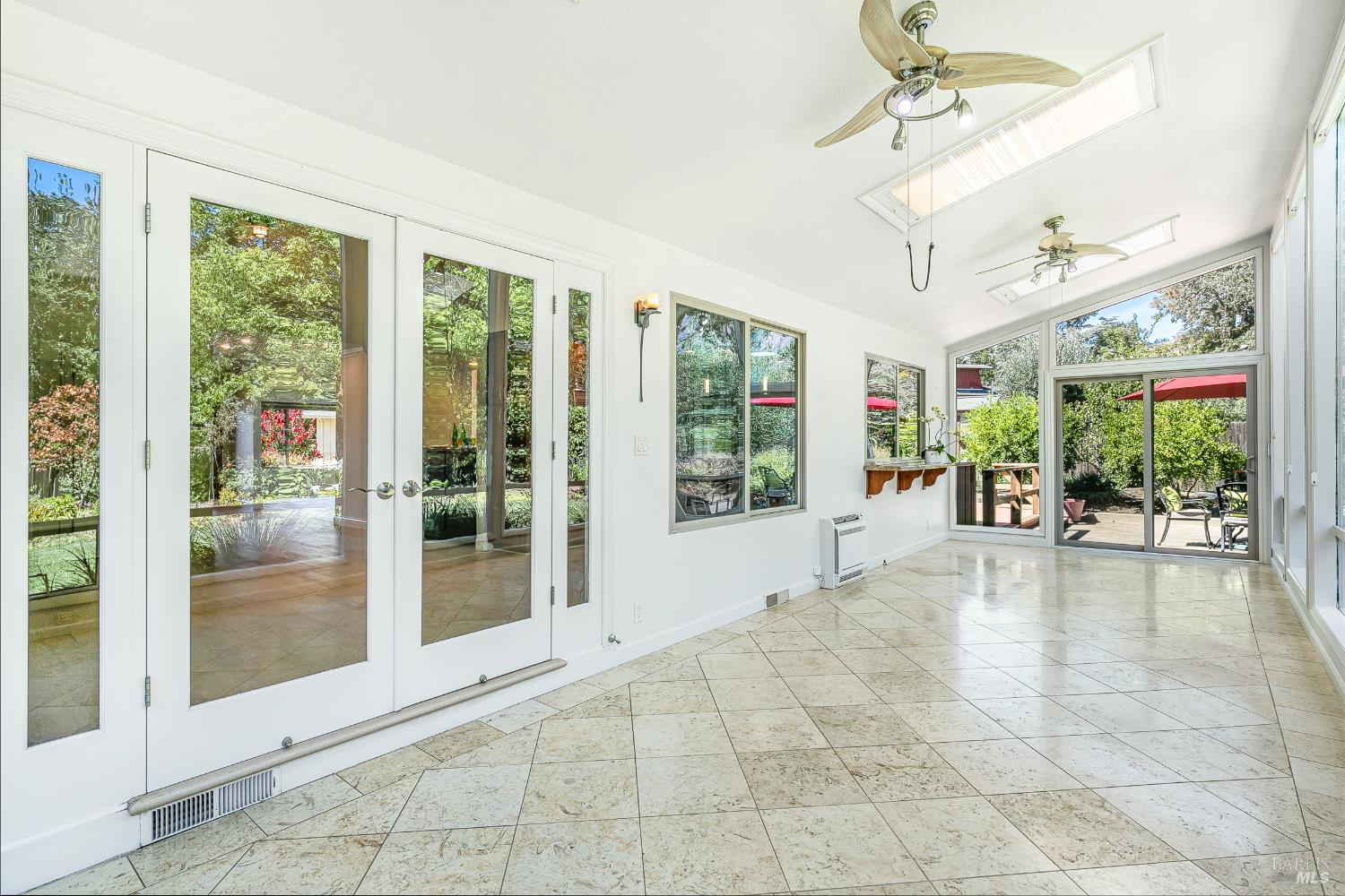 Detail Gallery Image 36 of 63 For 8862 Oak Trail Pl, Santa Rosa,  CA 95409 - 2 Beds | 2 Baths