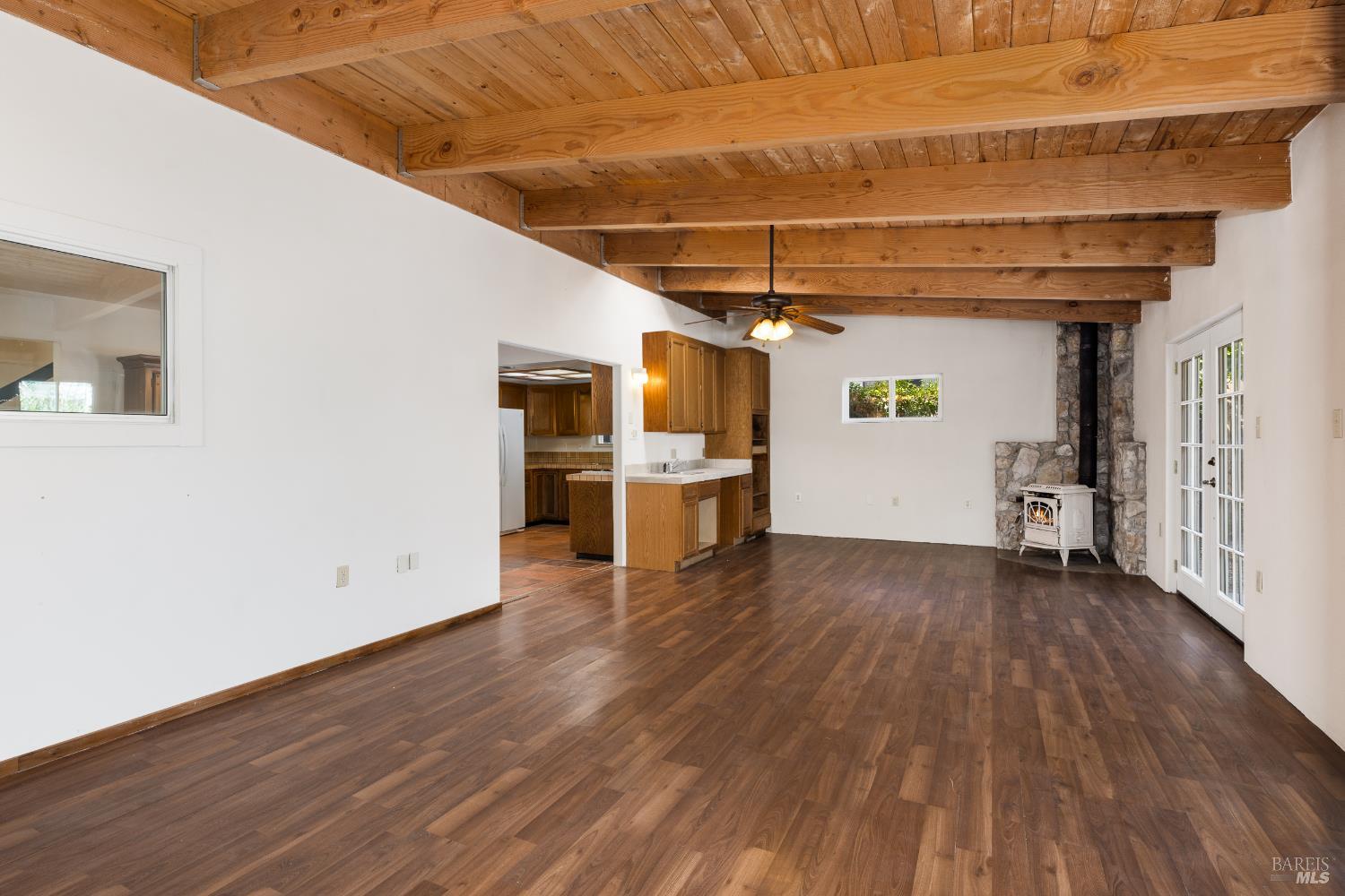 Detail Gallery Image 13 of 28 For 605 Curtin Ln, Sonoma,  CA 95476 - 3 Beds | 2 Baths