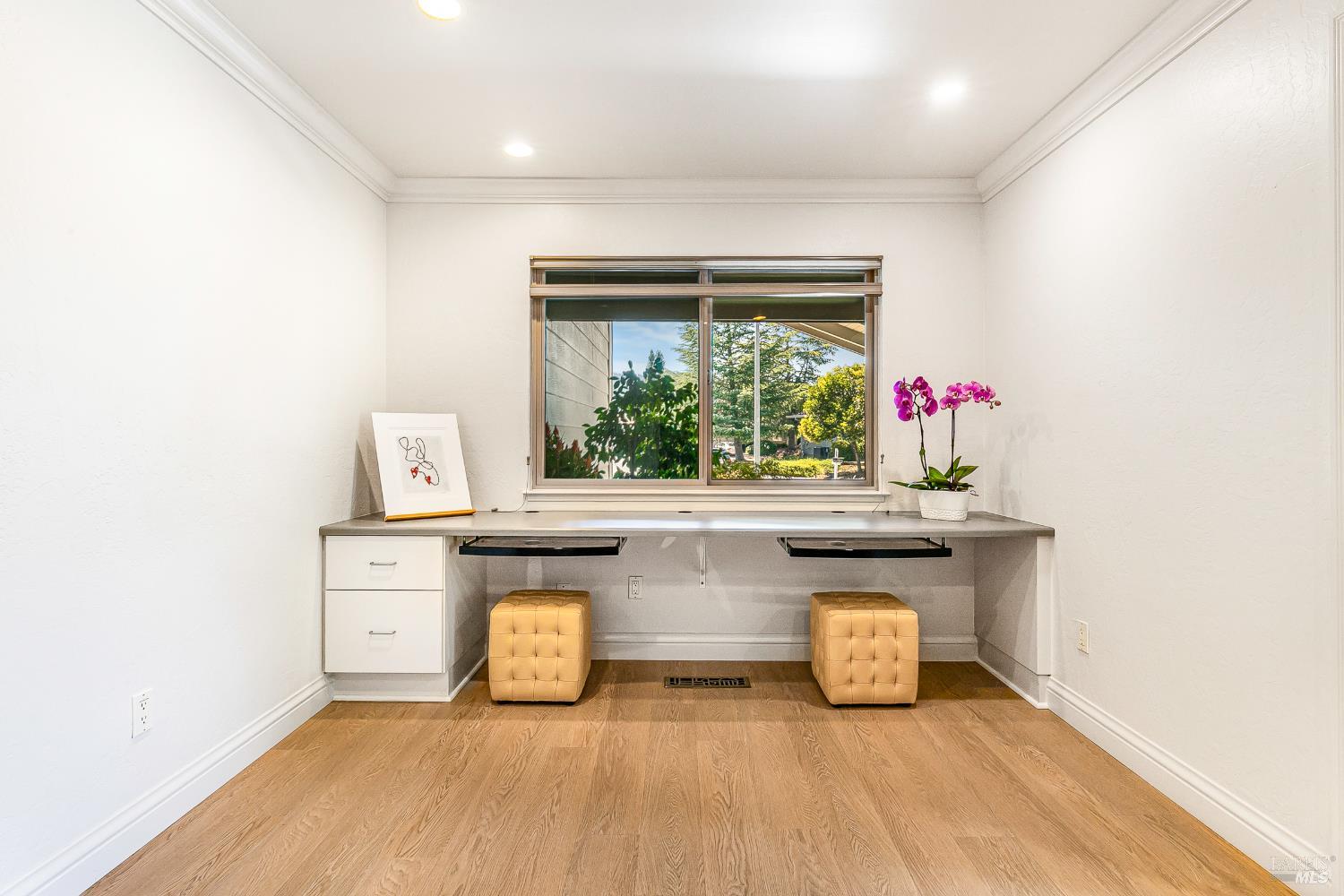 Detail Gallery Image 21 of 63 For 8862 Oak Trail Pl, Santa Rosa,  CA 95409 - 2 Beds | 2 Baths