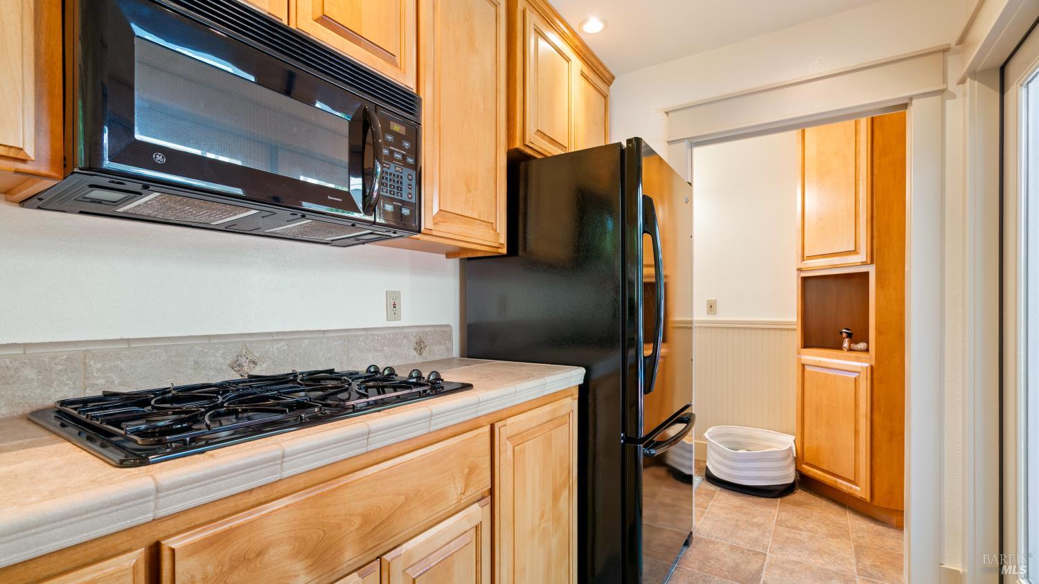 Detail Gallery Image 43 of 53 For 126 Savannah Way, Windsor,  CA 95492 - 4 Beds | 3/1 Baths