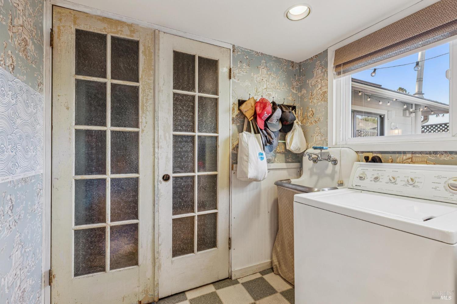 Detail Gallery Image 30 of 51 For 770 Eucalyptus Ave, Novato,  CA 94947 - 3 Beds | 2 Baths