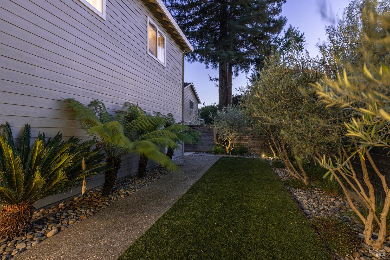 Detail Gallery Image 53 of 63 For 12 Nicholas Ct, Napa,  CA 94558 - 3 Beds | 2/1 Baths
