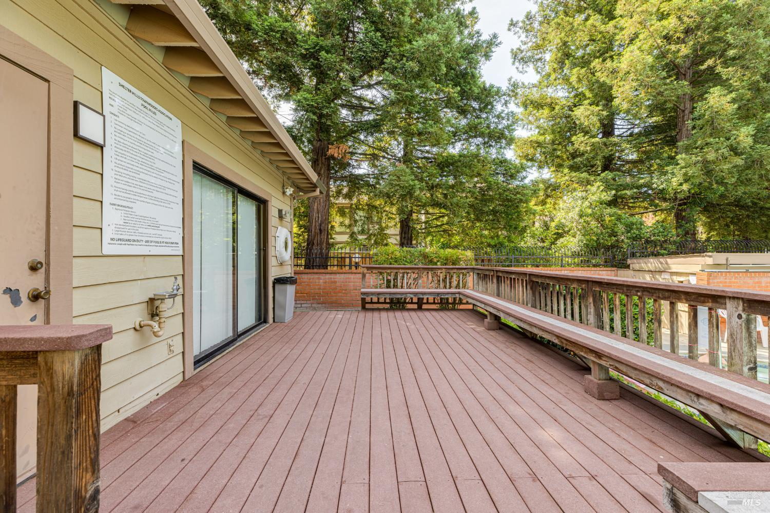 Detail Gallery Image 32 of 43 For 601 Marylyn Cir, Petaluma,  CA 94954 - 3 Beds | 2 Baths