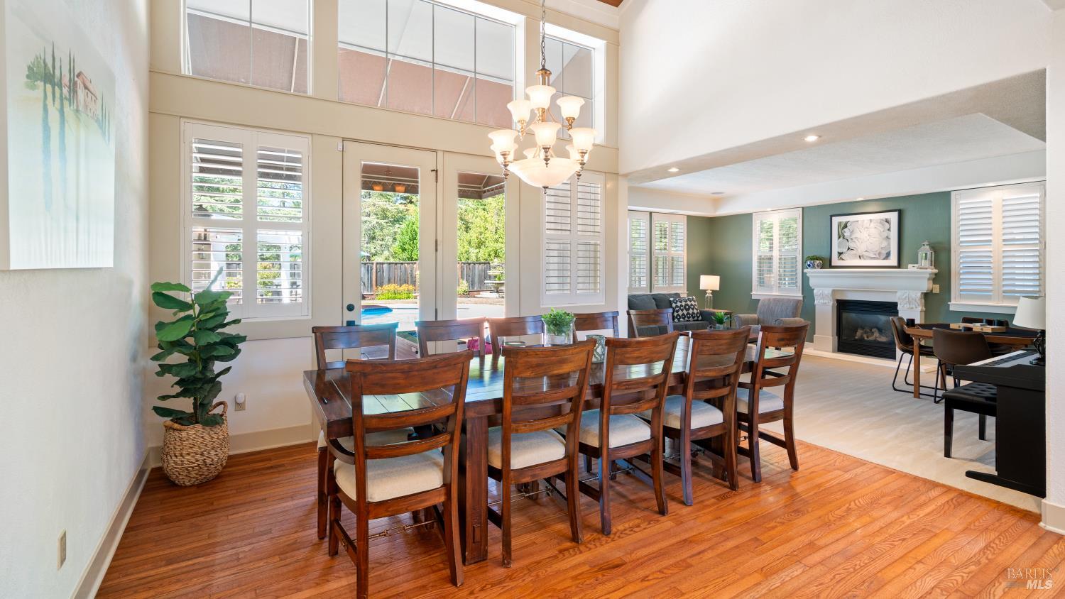Detail Gallery Image 7 of 53 For 126 Savannah Way, Windsor,  CA 95492 - 4 Beds | 3/1 Baths