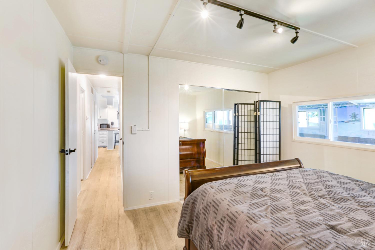 Detail Gallery Image 17 of 22 For 236 Reed Cir, Napa,  CA 94558 - 2 Beds | 2 Baths