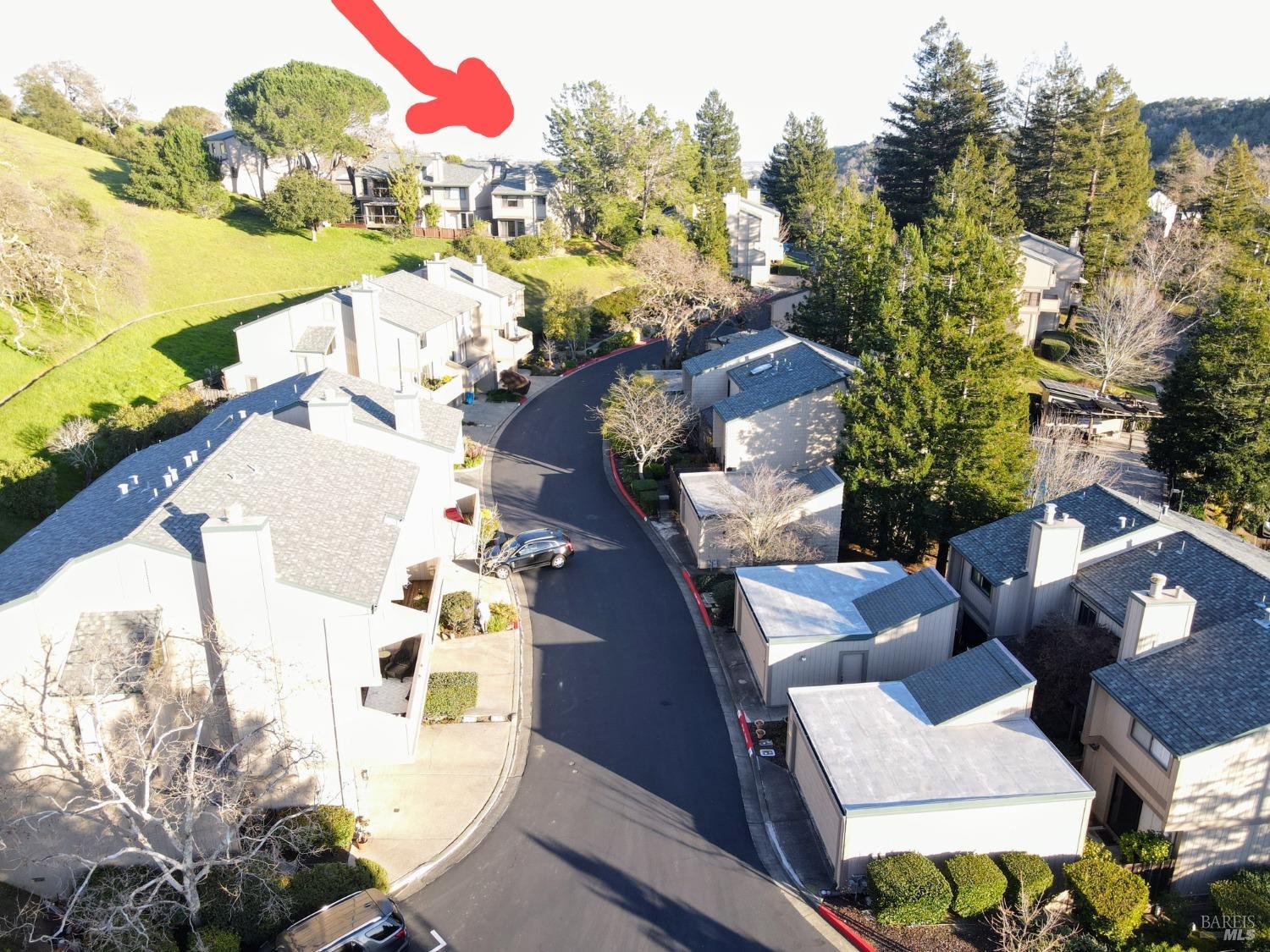Detail Gallery Image 9 of 32 For 1 Columbine Ln, Novato,  CA 94947 - 3 Beds | 2/1 Baths