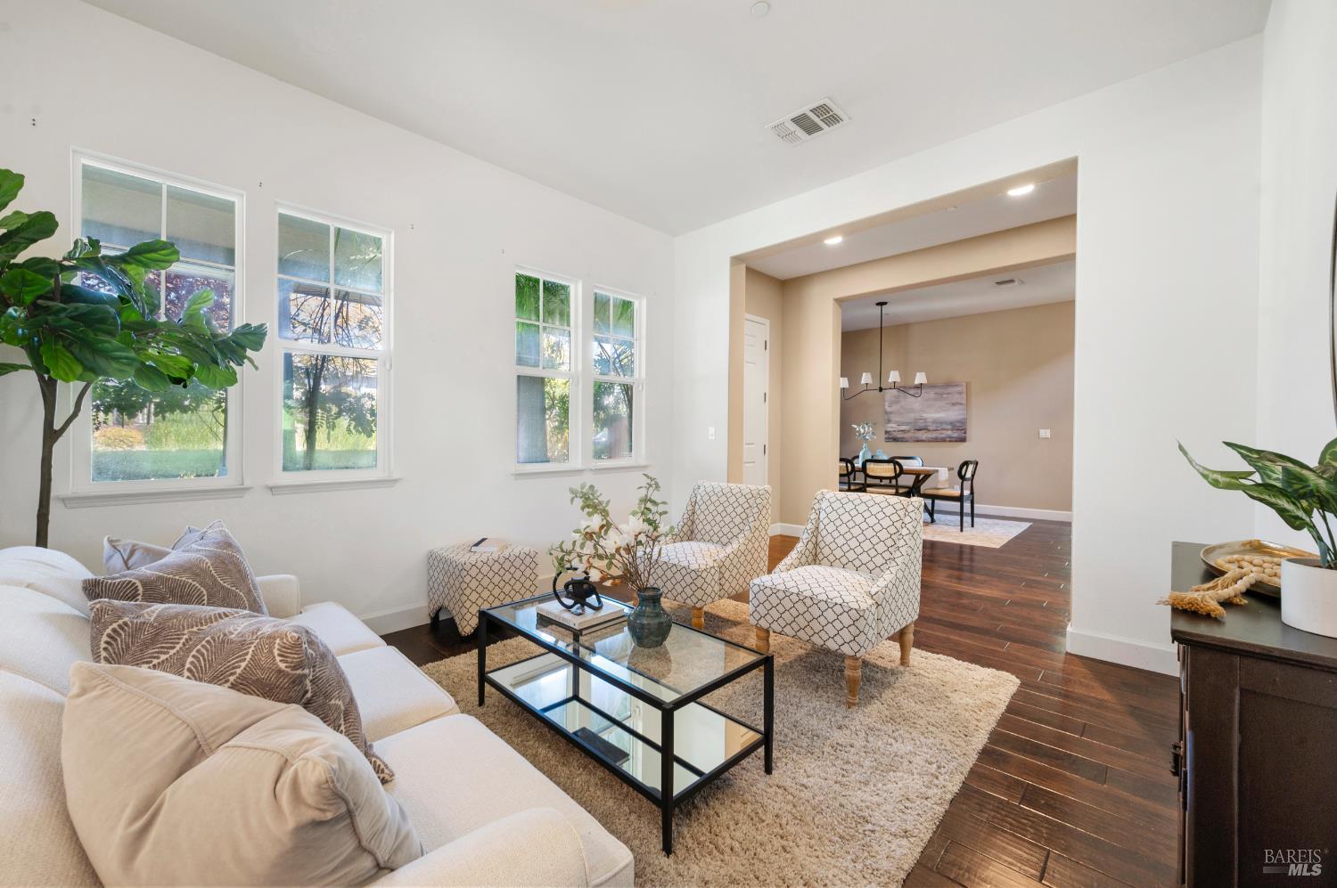 Detail Gallery Image 11 of 65 For 1203 Peppergrass St, Napa,  CA 94558 - 4 Beds | 3/1 Baths