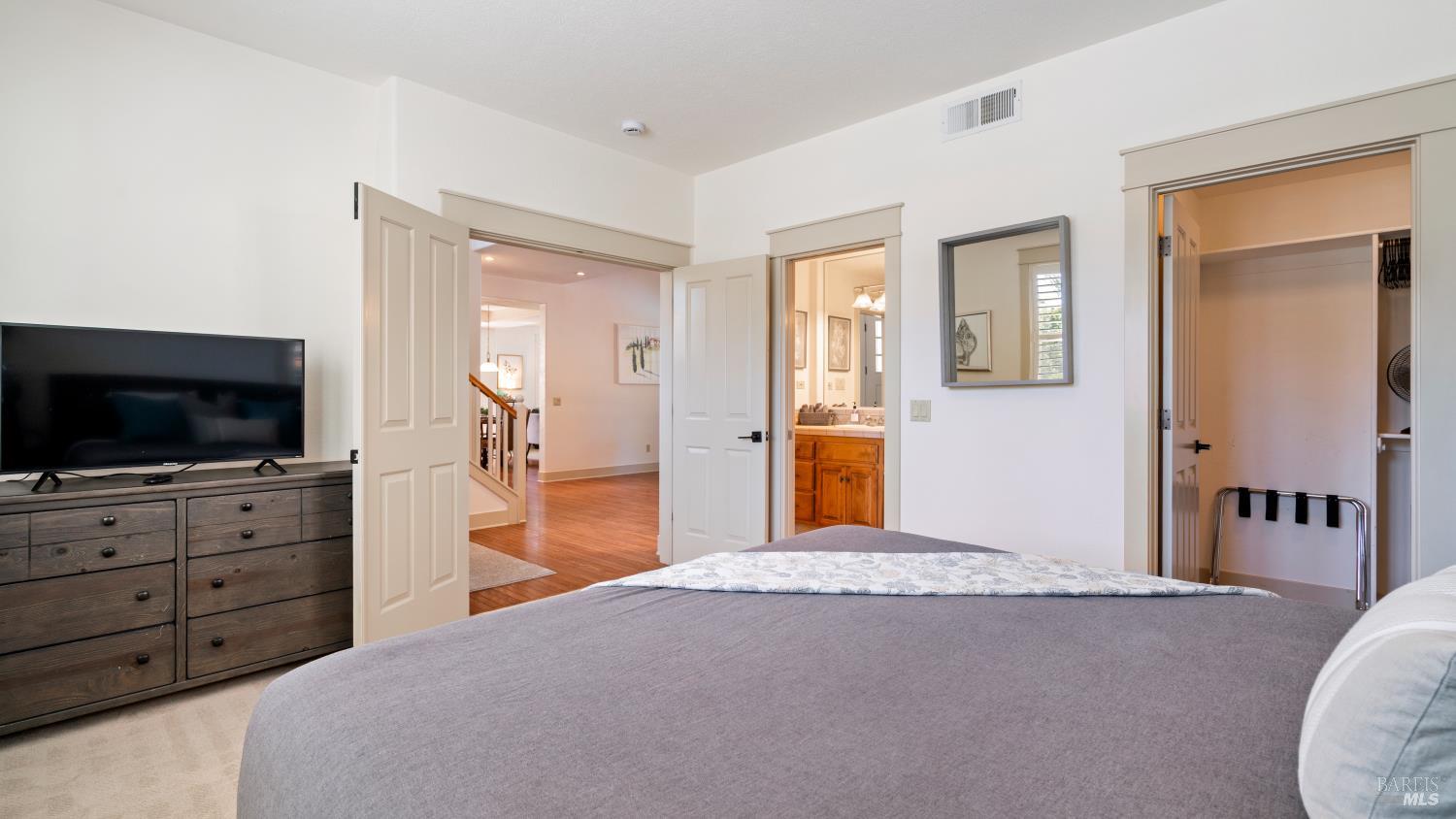 Detail Gallery Image 17 of 53 For 126 Savannah Way, Windsor,  CA 95492 - 4 Beds | 3/1 Baths