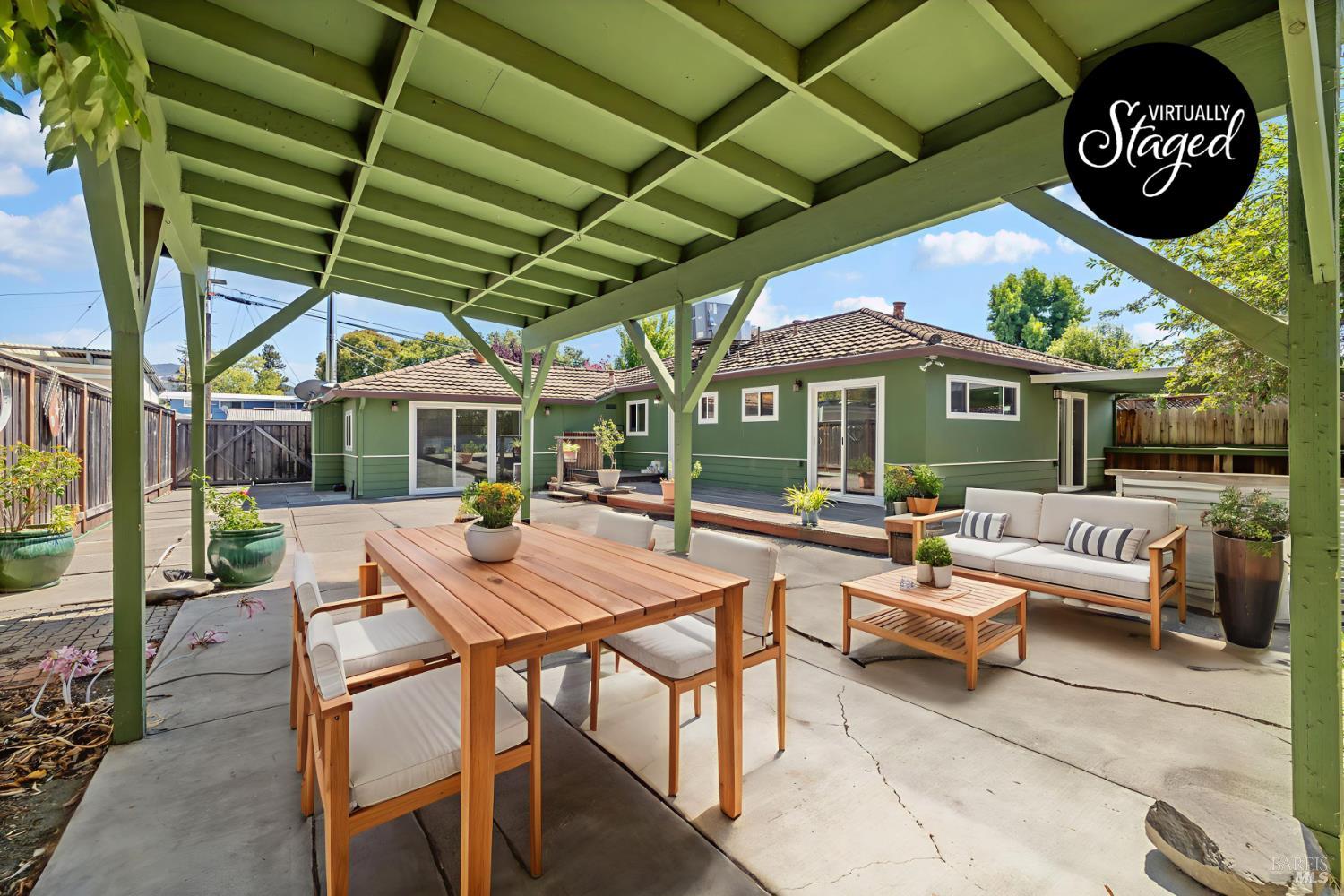Detail Gallery Image 27 of 43 For 3767 Texas Dr, Santa Rosa,  CA 95405 - 3 Beds | 1/1 Baths