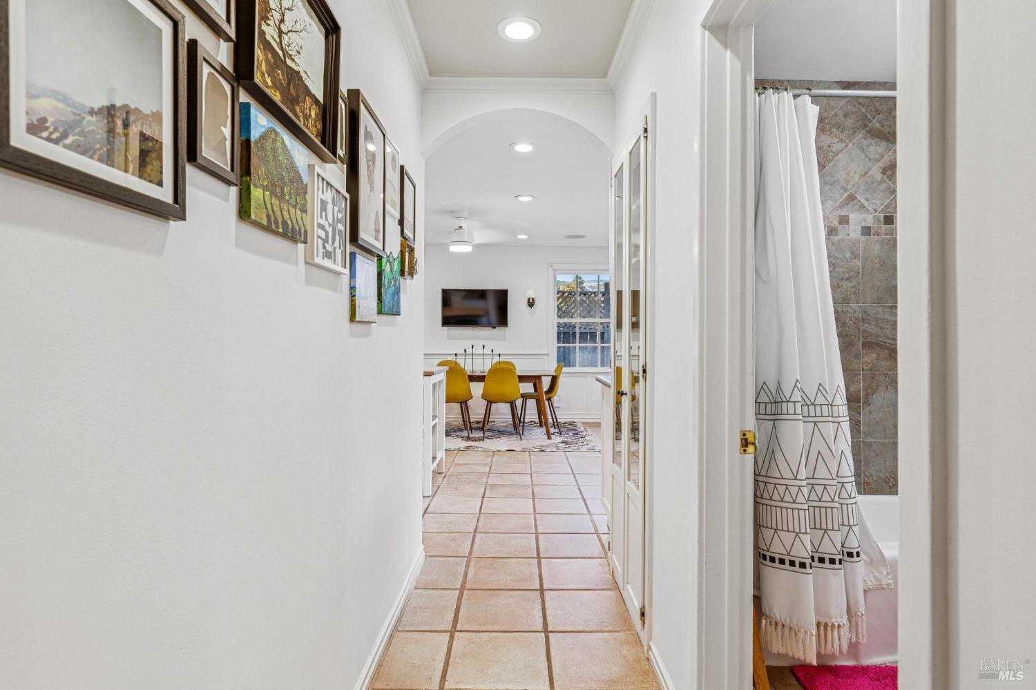 Detail Gallery Image 12 of 51 For 770 Eucalyptus Ave, Novato,  CA 94947 - 3 Beds | 2 Baths