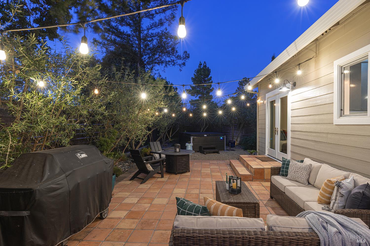 Detail Gallery Image 50 of 63 For 12 Nicholas Ct, Napa,  CA 94558 - 3 Beds | 2/1 Baths
