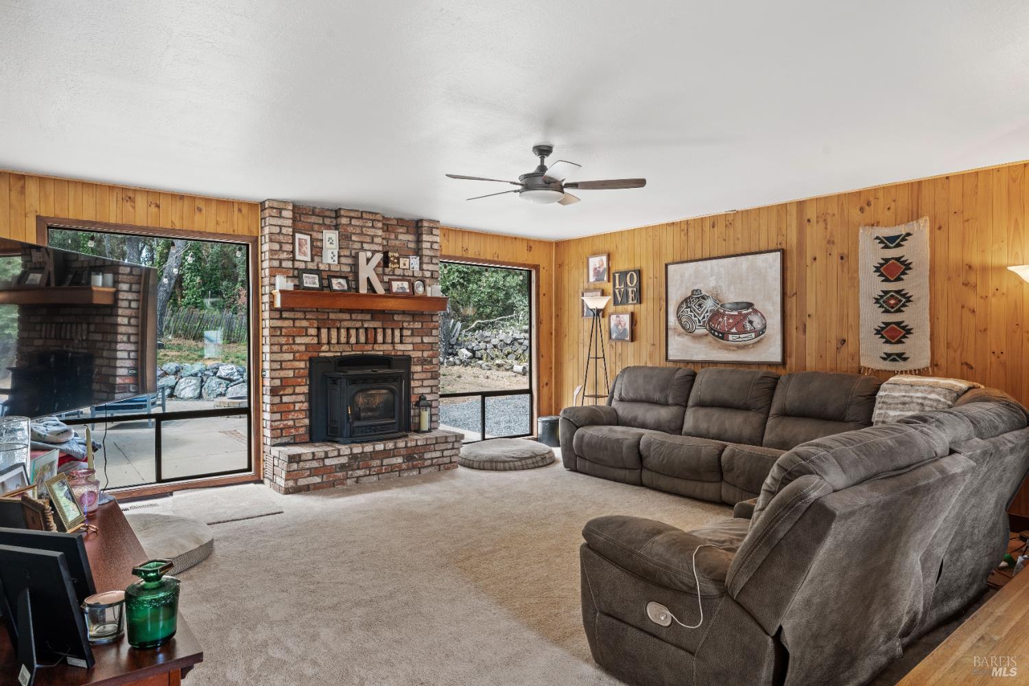 Detail Gallery Image 1 of 30 For 9510 W Side Potter Valley Rd, Potter Valley,  CA 95469 - 3 Beds | 2 Baths
