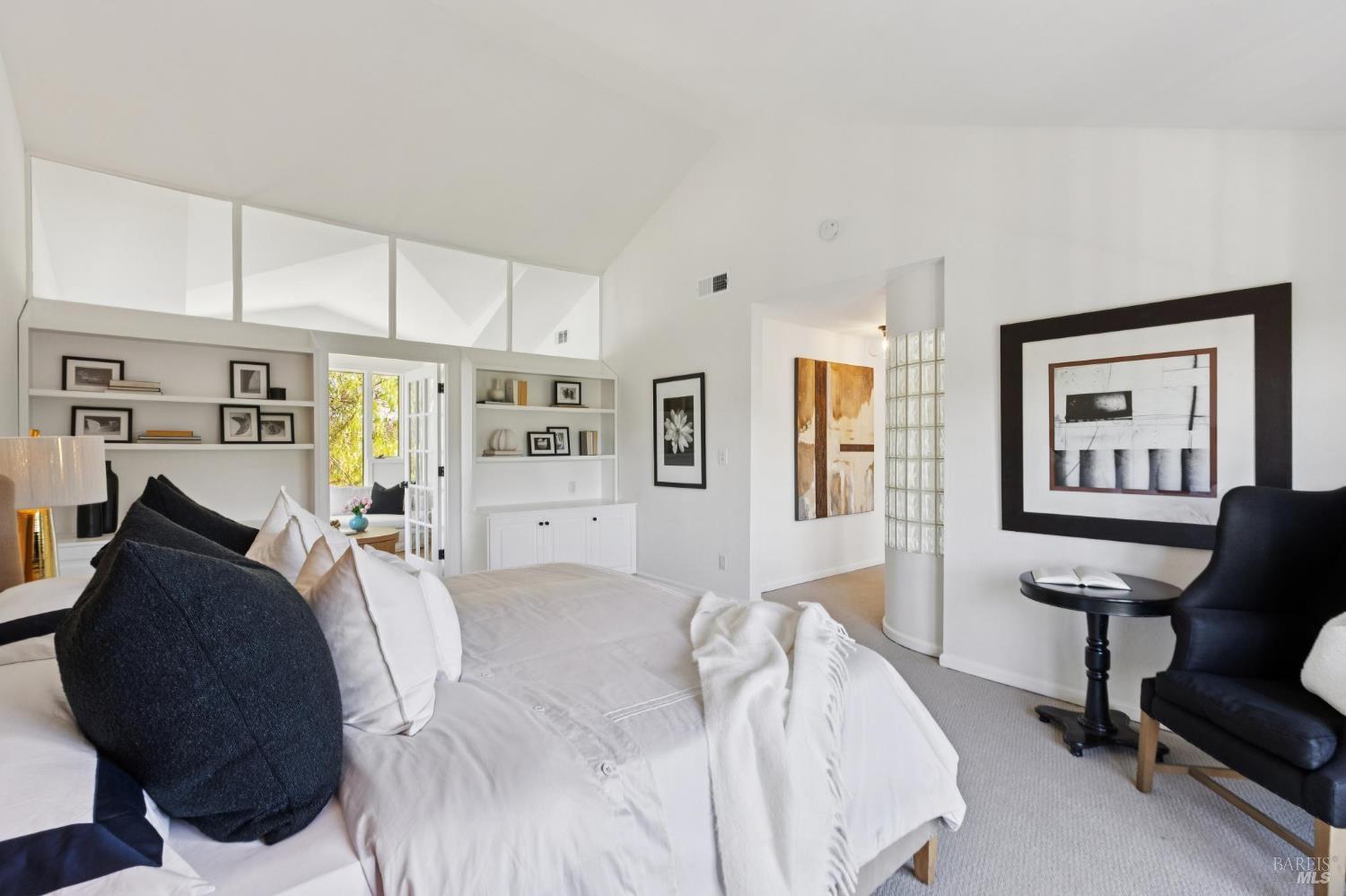 Detail Gallery Image 31 of 58 For 467 Cedar Hill Dr, San Rafael,  CA 94903 - 5 Beds | 3 Baths