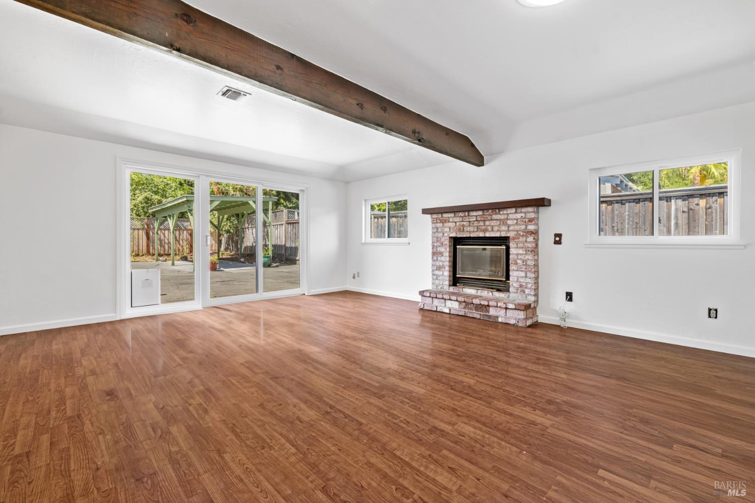 Detail Gallery Image 15 of 43 For 3767 Texas Dr, Santa Rosa,  CA 95405 - 3 Beds | 1/1 Baths