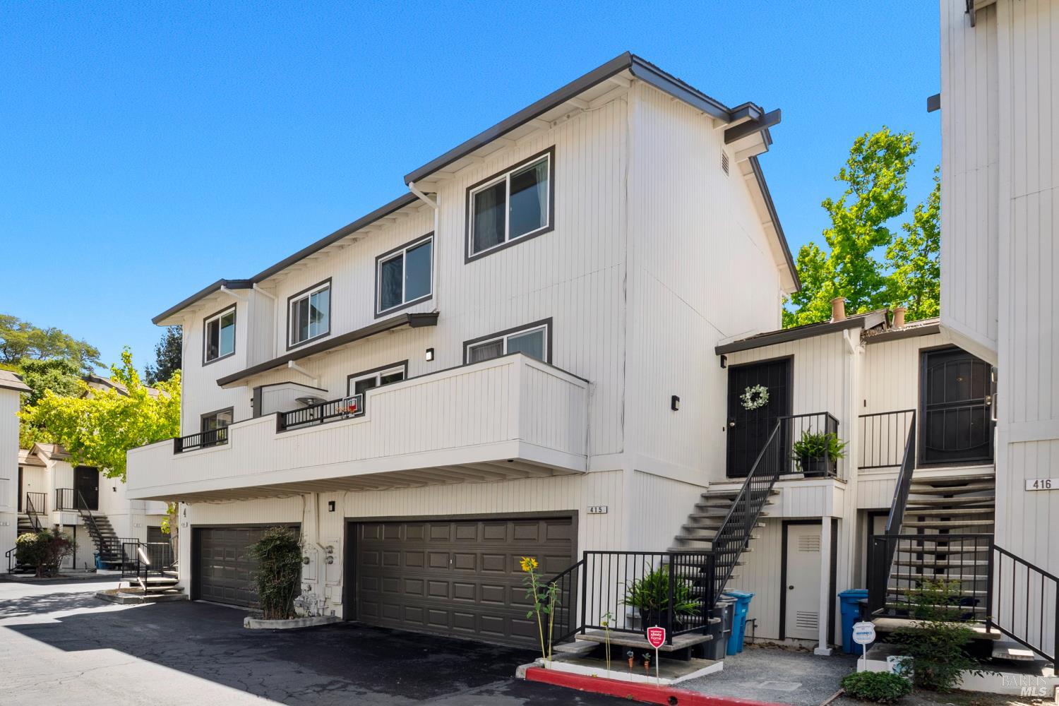 Detail Gallery Image 2 of 25 For 1 Frisbie St #415,  Vallejo,  CA 94590 - 2 Beds | 1/1 Baths