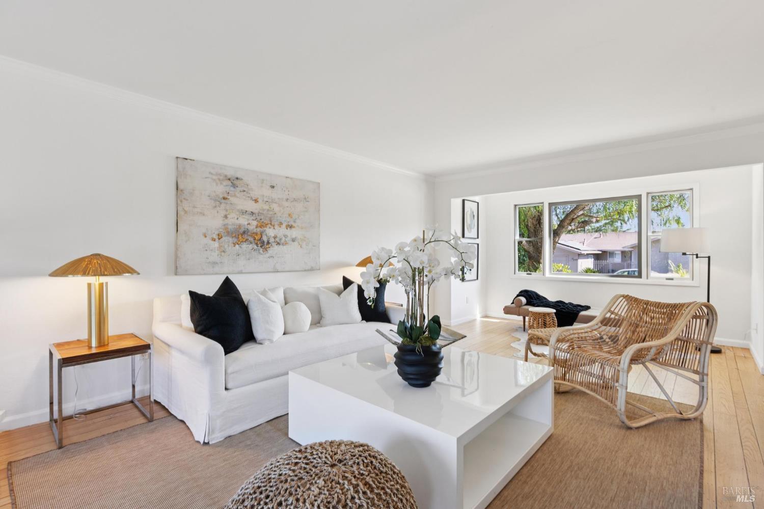 Detail Gallery Image 15 of 58 For 467 Cedar Hill Dr, San Rafael,  CA 94903 - 5 Beds | 3 Baths