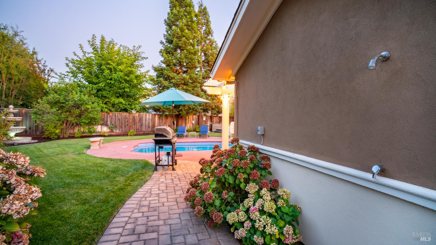 Detail Gallery Image 45 of 53 For 126 Savannah Way, Windsor,  CA 95492 - 4 Beds | 3/1 Baths