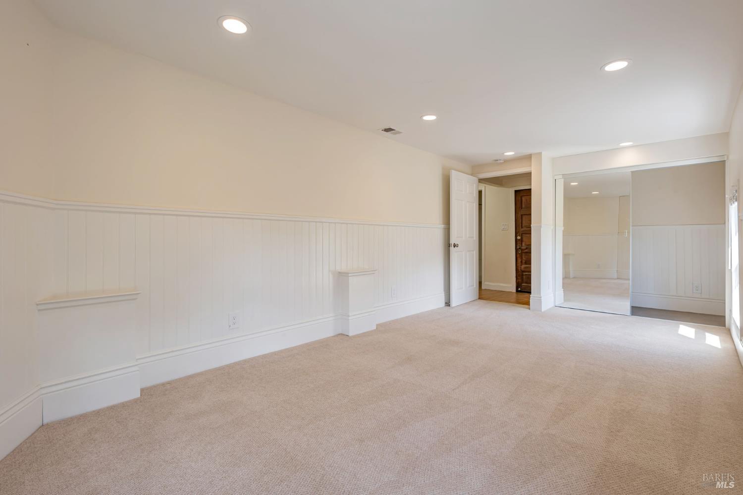 Detail Gallery Image 32 of 37 For 47 Coronet Ave, Mill Valley,  CA 94941 - 5 Beds | 4 Baths