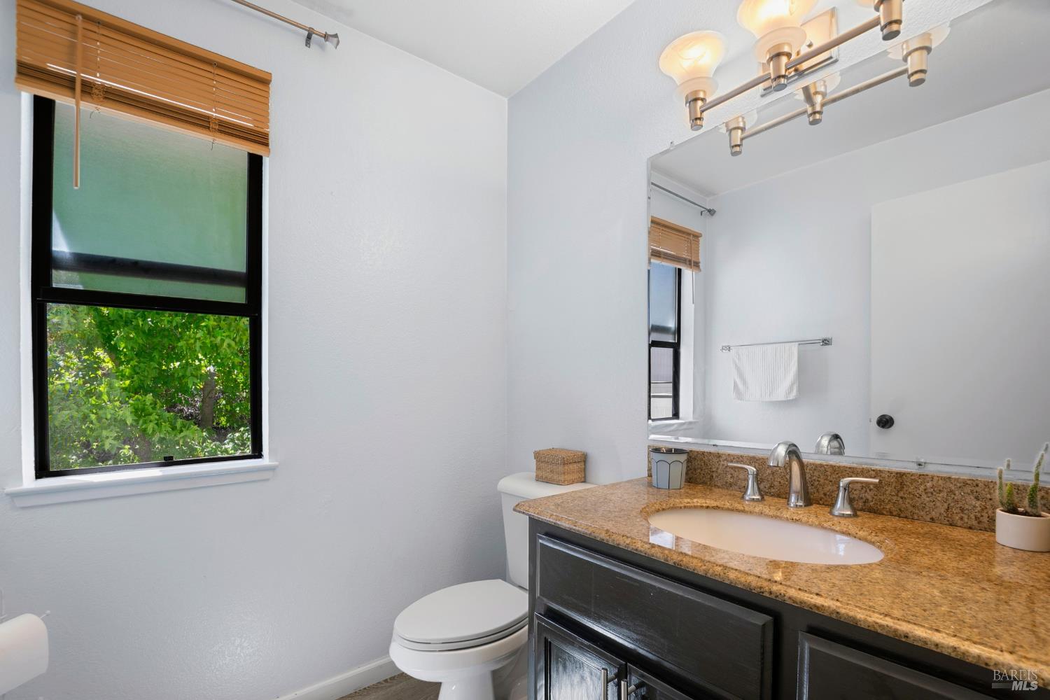 Detail Gallery Image 14 of 25 For 1 Frisbie St #415,  Vallejo,  CA 94590 - 2 Beds | 1/1 Baths