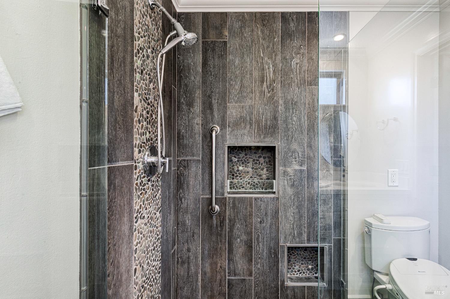 Detail Gallery Image 33 of 63 For 8862 Oak Trail Pl, Santa Rosa,  CA 95409 - 2 Beds | 2 Baths