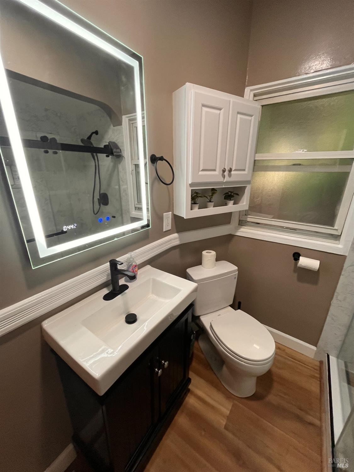 Detail Gallery Image 5 of 25 For 4538 Tulip Ave, Oakland,  CA 94619 - 3 Beds | 2 Baths