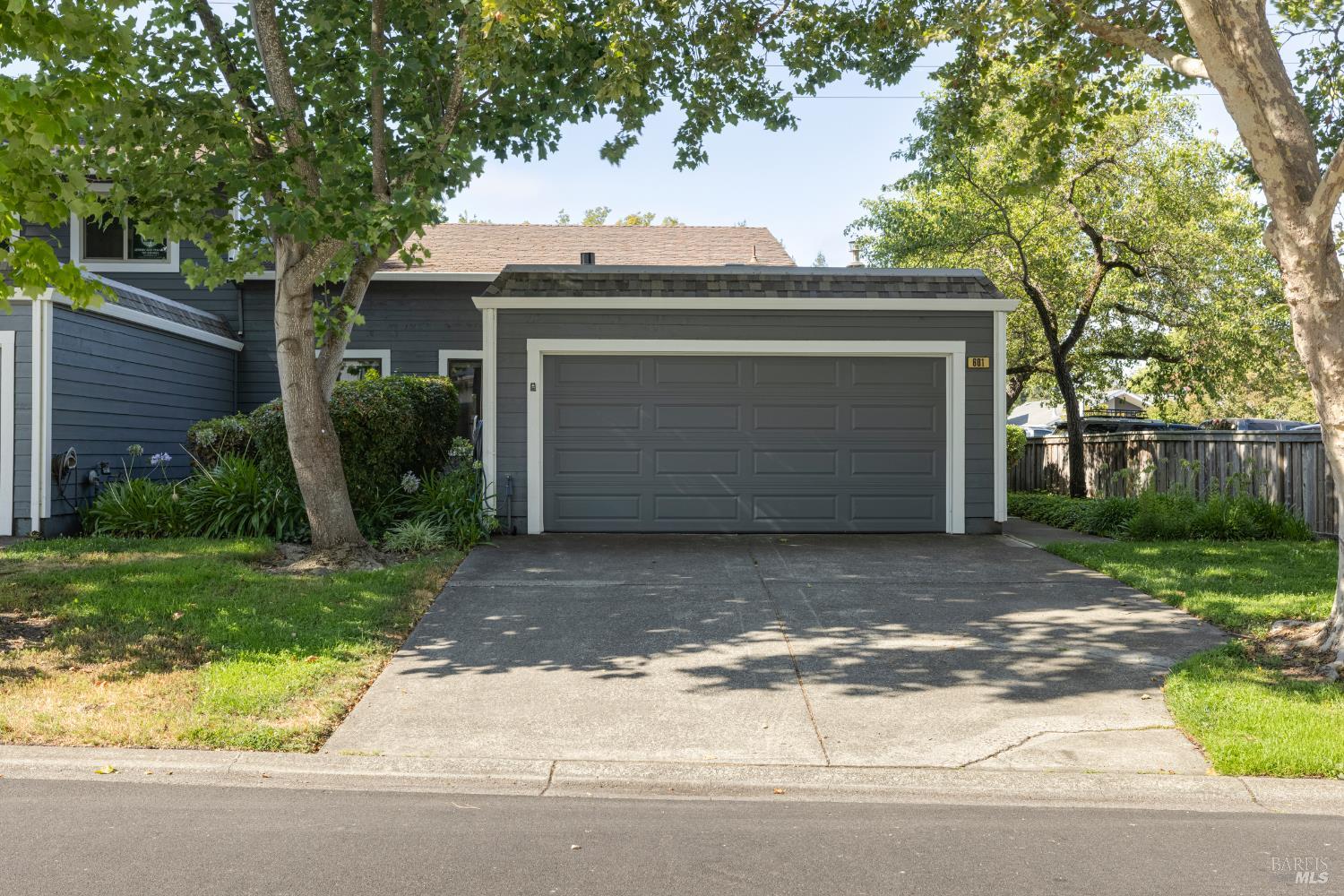 Detail Gallery Image 39 of 43 For 601 Marylyn Cir, Petaluma,  CA 94954 - 3 Beds | 2 Baths