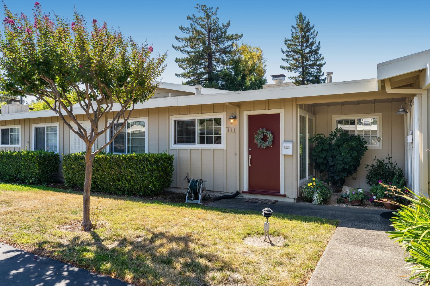 Detail Gallery Image 24 of 27 For 921 1st St, Sonoma,  CA 95476 - 2 Beds | 2 Baths