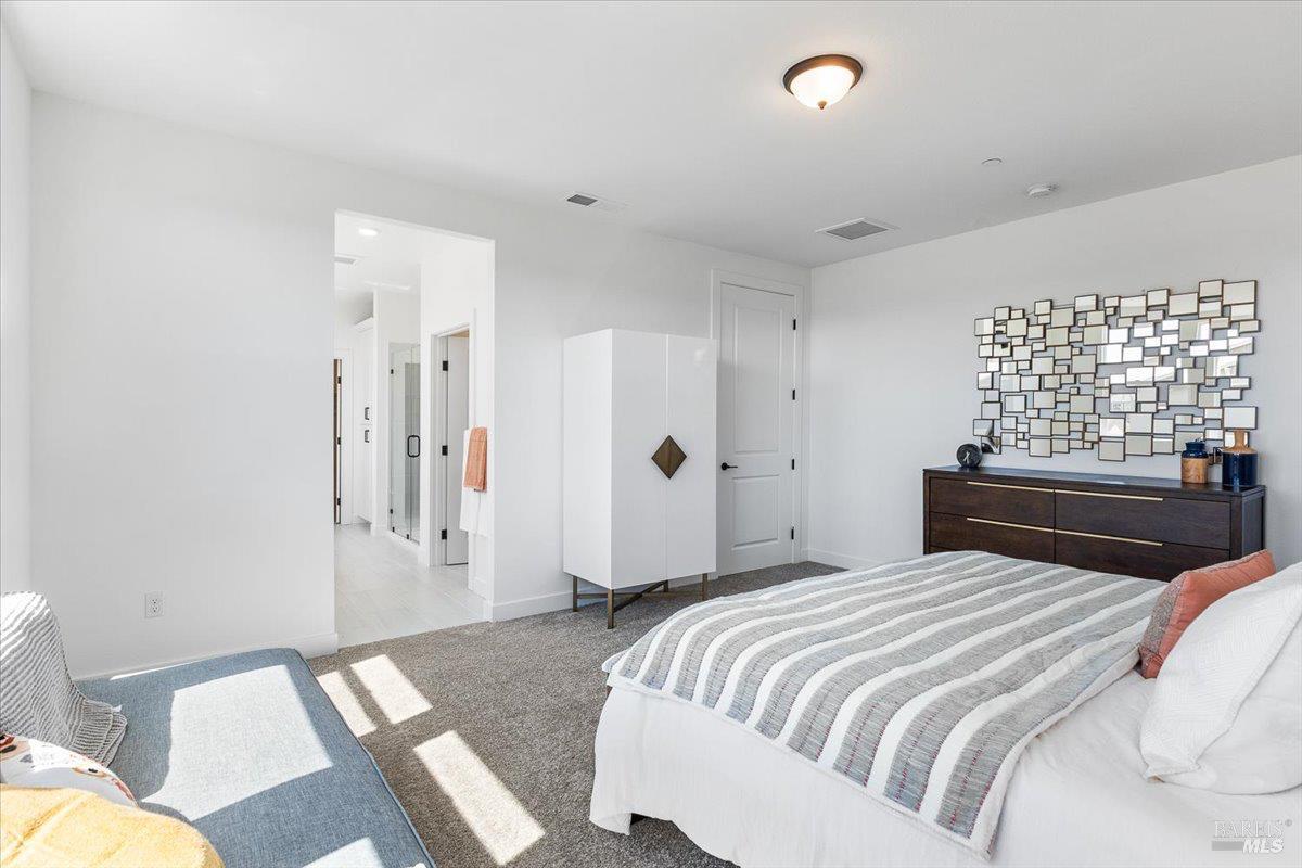 Detail Gallery Image 13 of 31 For 7305 Willowglen Dr, Rohnert Park,  CA 94928 - 4 Beds | 3/1 Baths