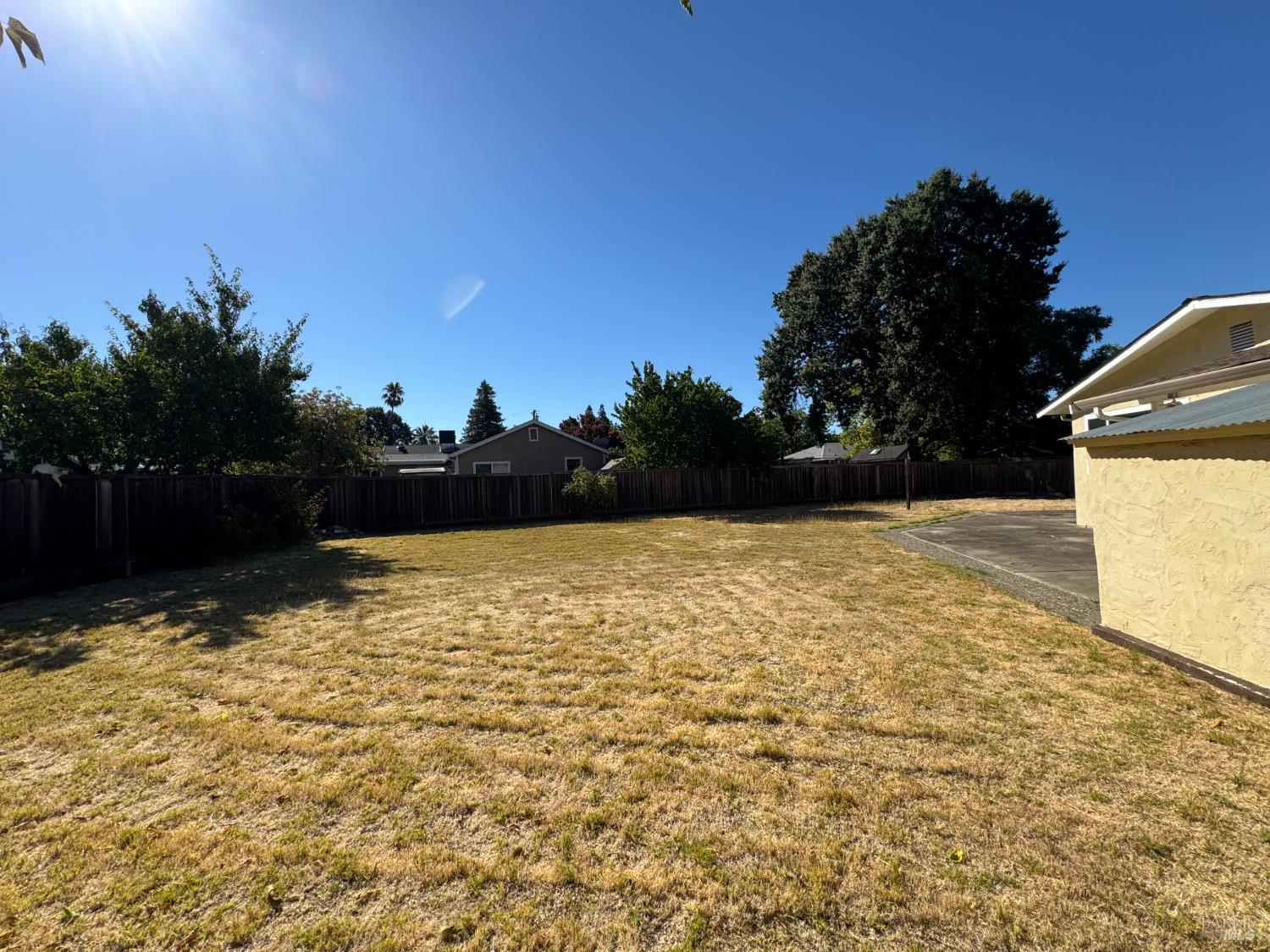 Detail Gallery Image 40 of 45 For 2040 Las Lomas Ct, Concord,  CA 94519 - 3 Beds | 2 Baths