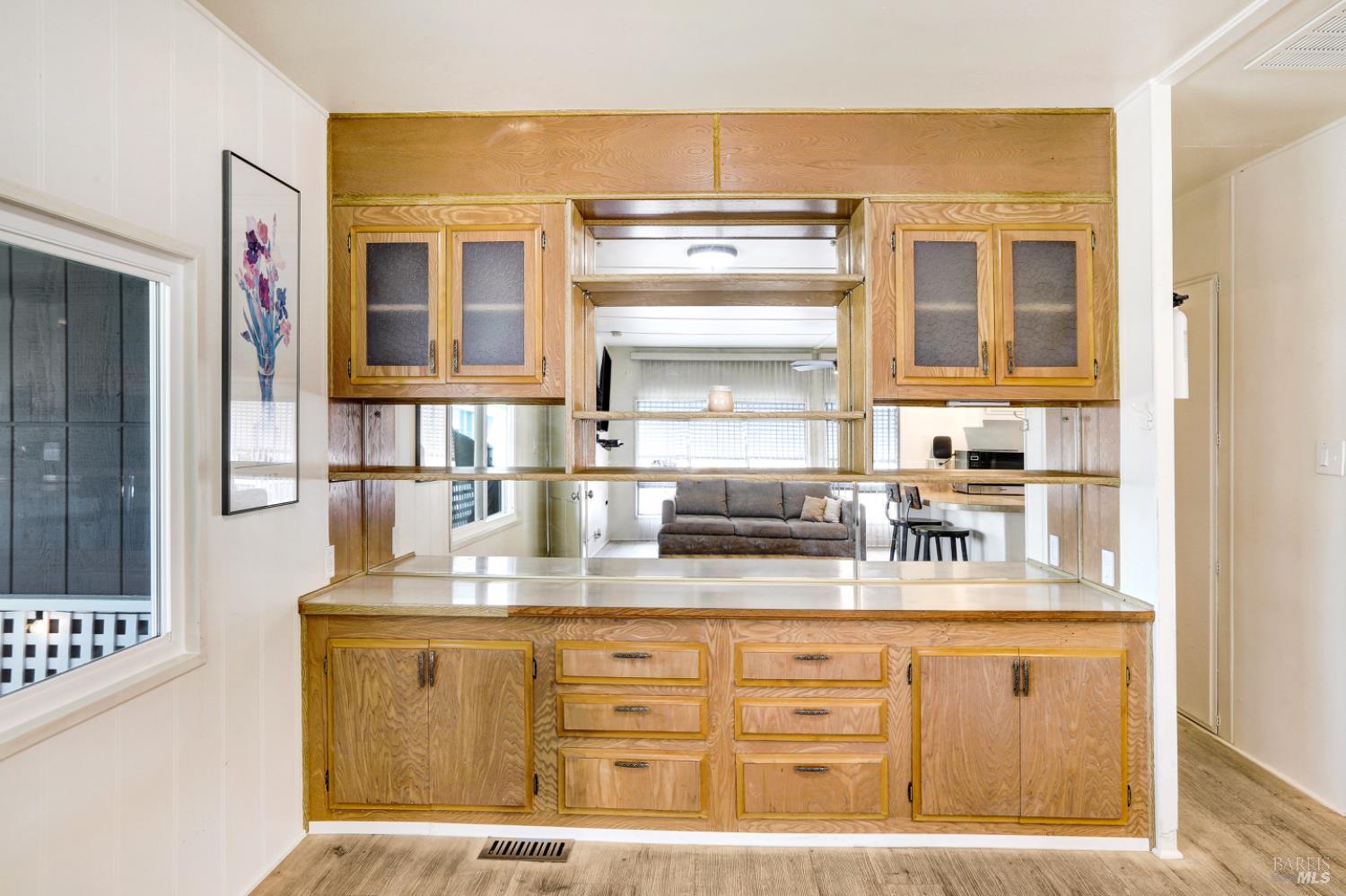 Detail Gallery Image 9 of 22 For 236 Reed Cir, Napa,  CA 94558 - 2 Beds | 2 Baths